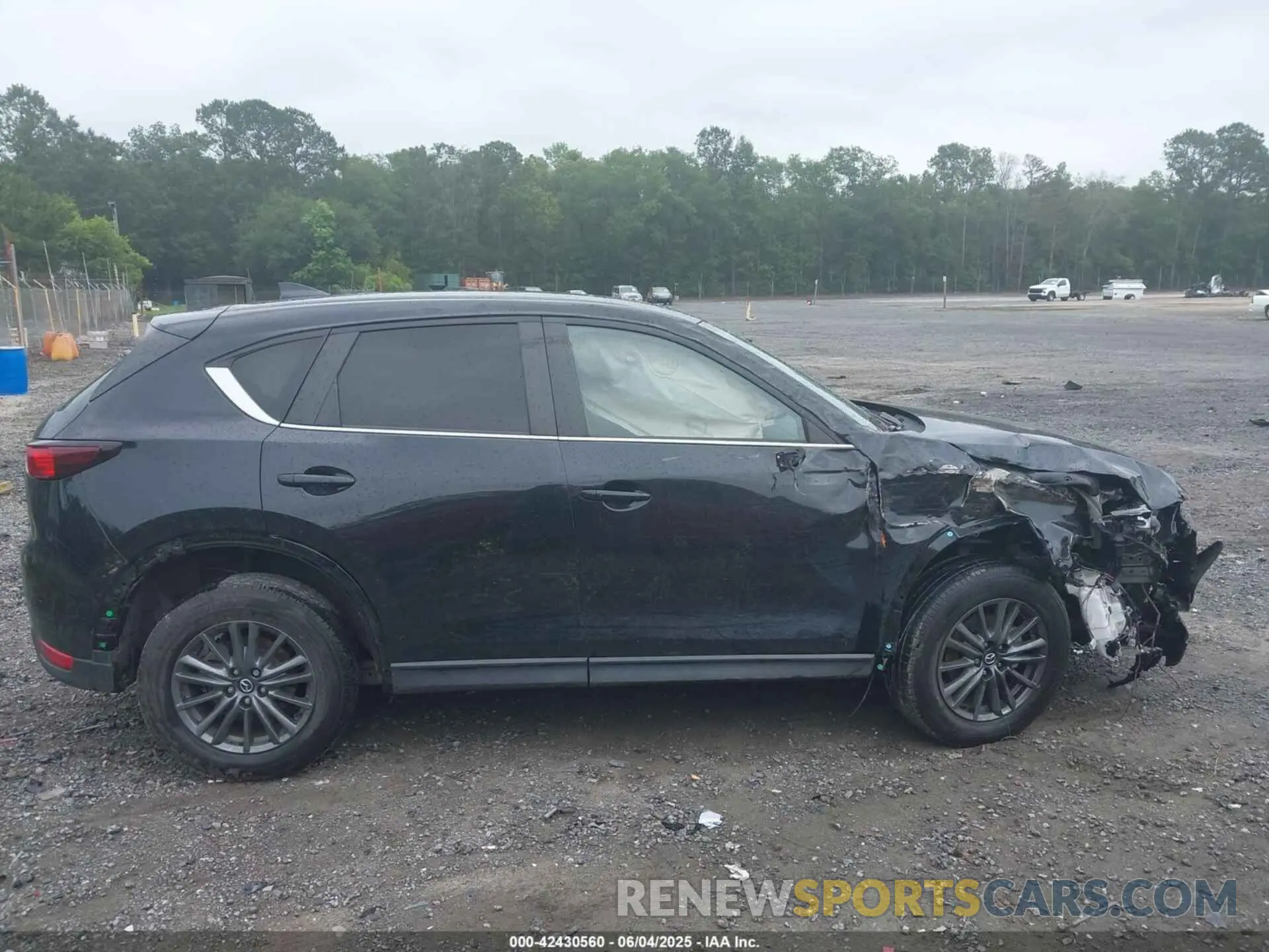 14 Photograph of a damaged car JM3KFACM0M0444391 MAZDA CX-5 2021