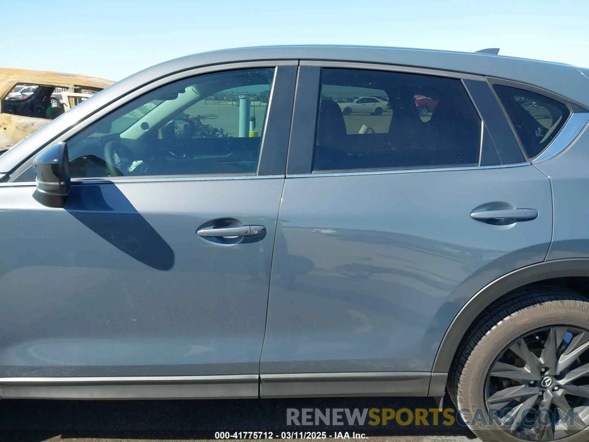 14 Photograph of a damaged car JM3KFACM1M0317763 MAZDA CX-5 2021