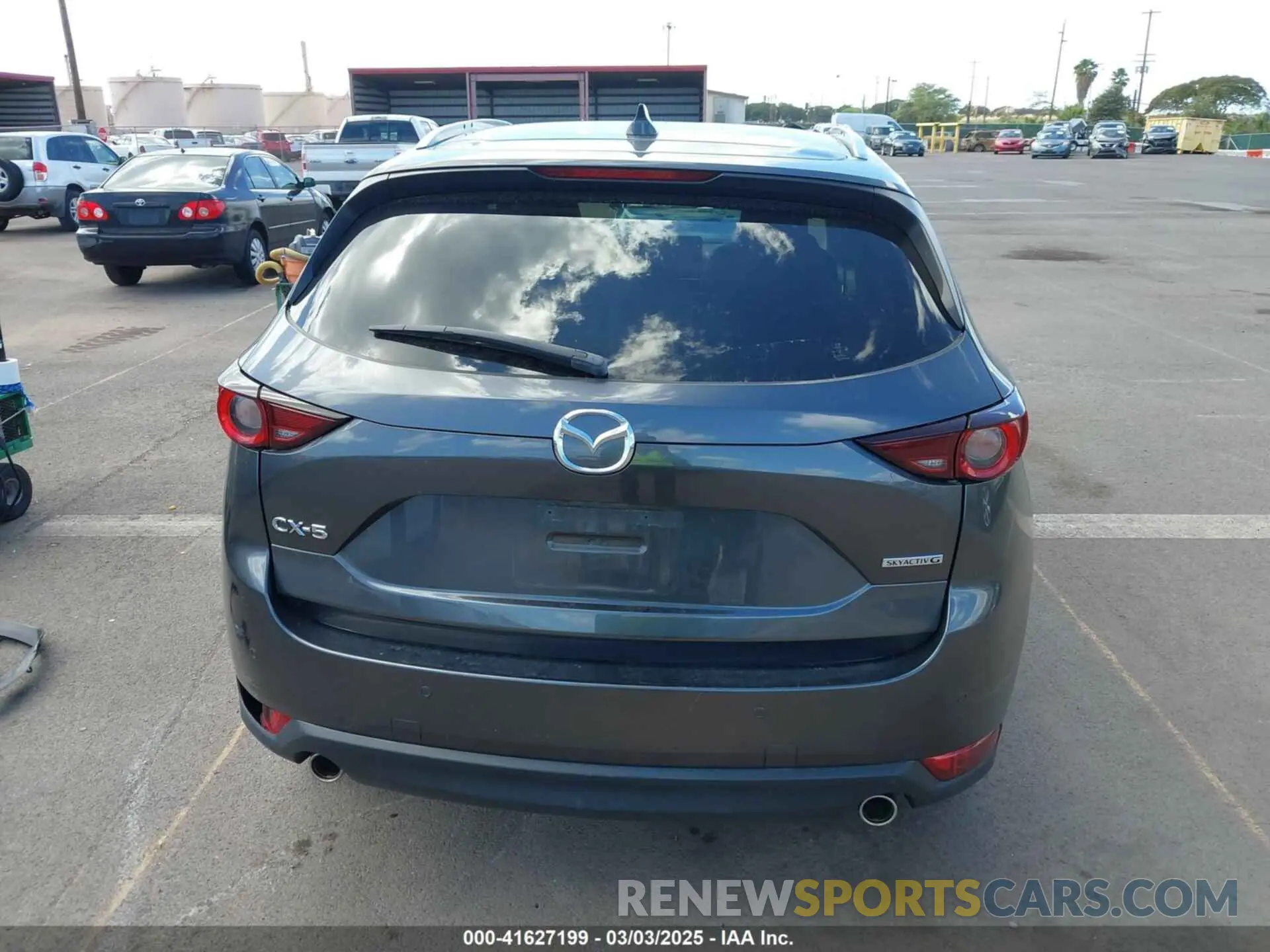 17 Photograph of a damaged car JM3KFACM2M1348305 MAZDA CX-5 2021