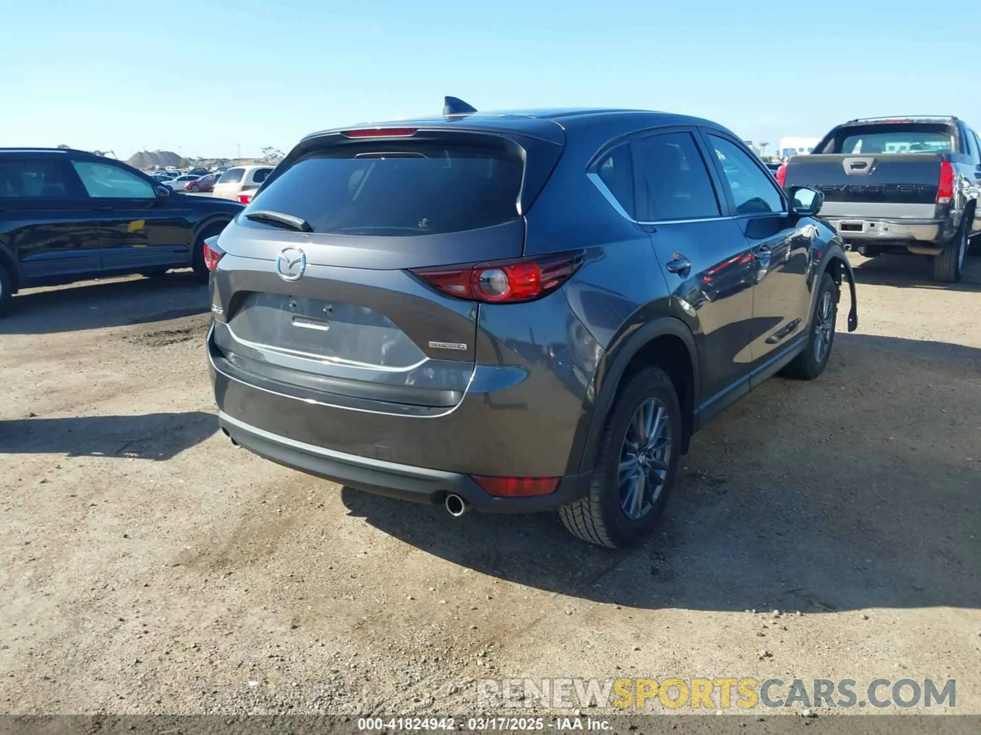 4 Photograph of a damaged car JM3KFACM3M0381366 MAZDA CX-5 2021