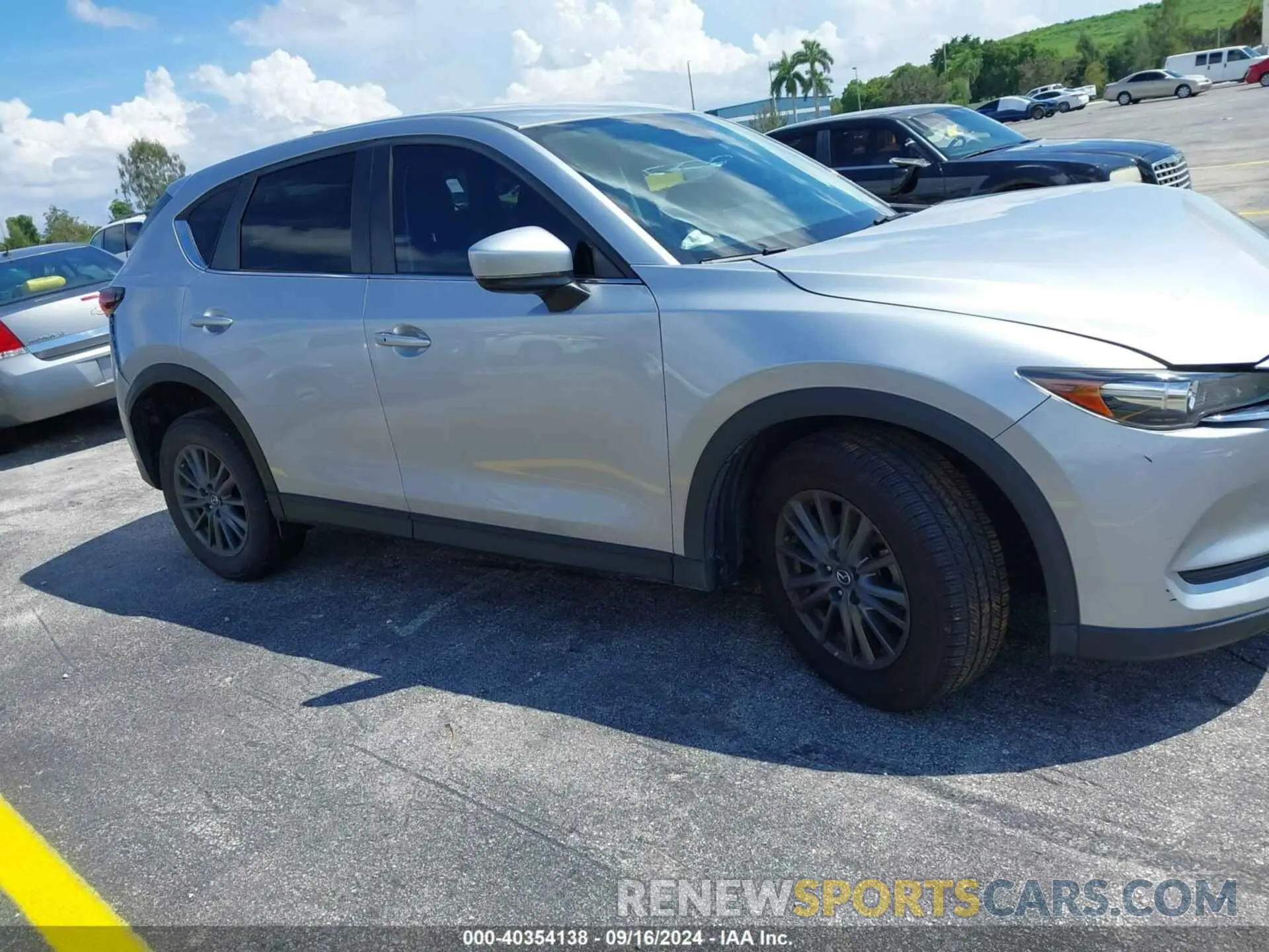 18 Photograph of a damaged car JM3KFACM4M0303145 MAZDA CX-5 2021