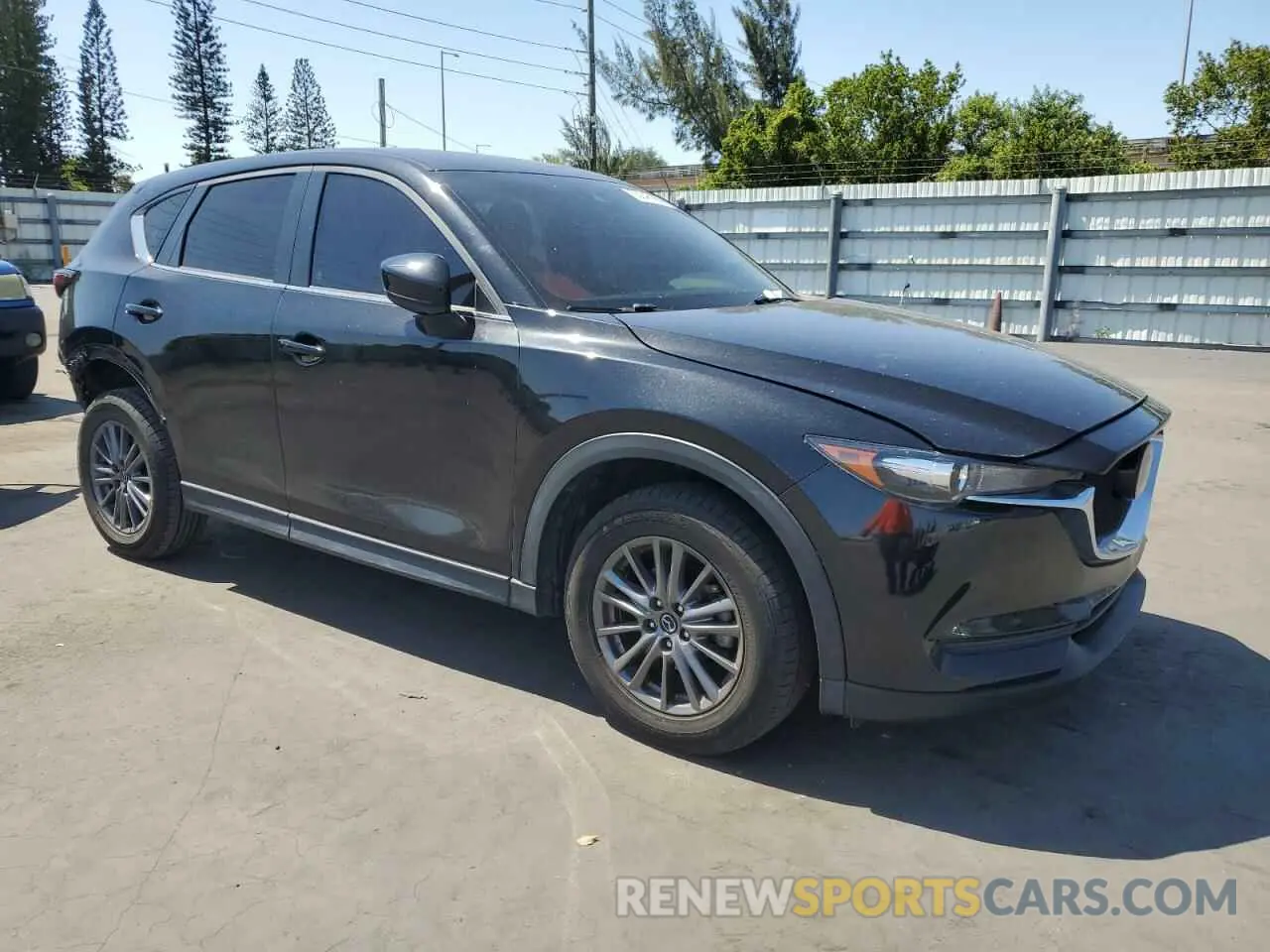 4 Photograph of a damaged car JM3KFACM4M0353169 MAZDA CX-5 2021