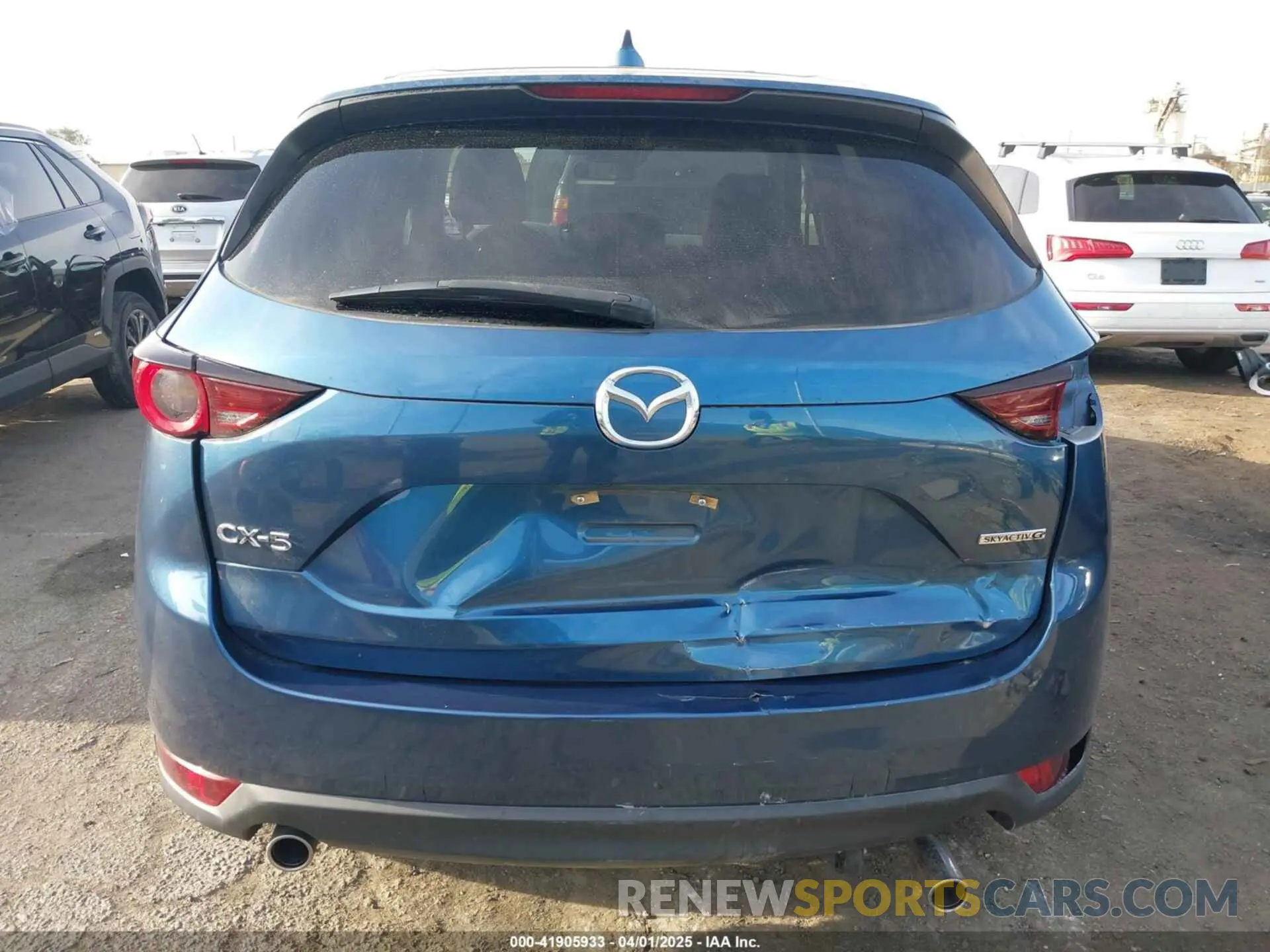 17 Photograph of a damaged car JM3KFACM5M0332718 MAZDA CX-5 2021