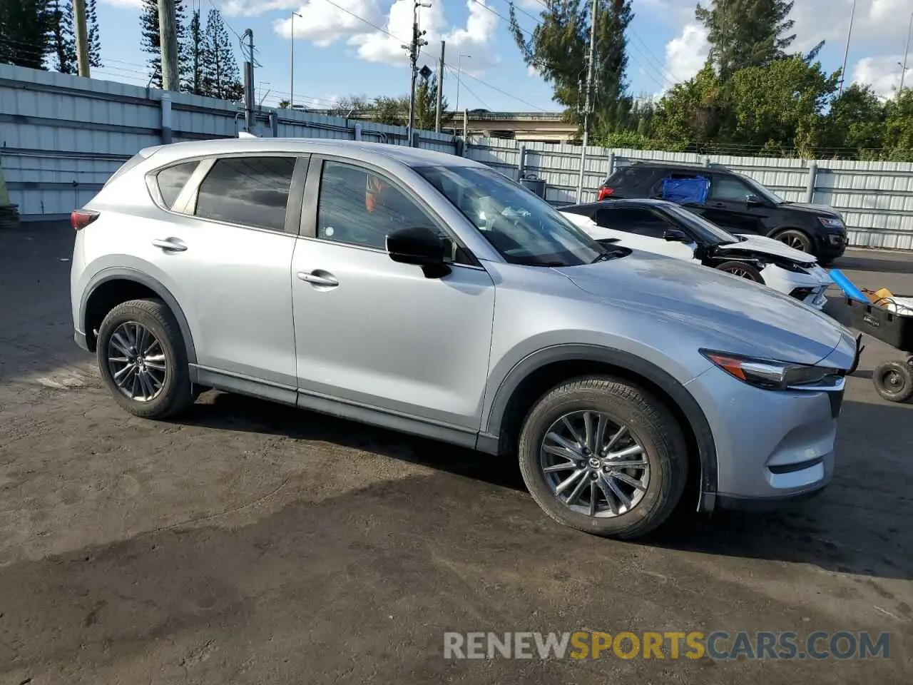 4 Photograph of a damaged car JM3KFACM5M1327402 MAZDA CX-5 2021