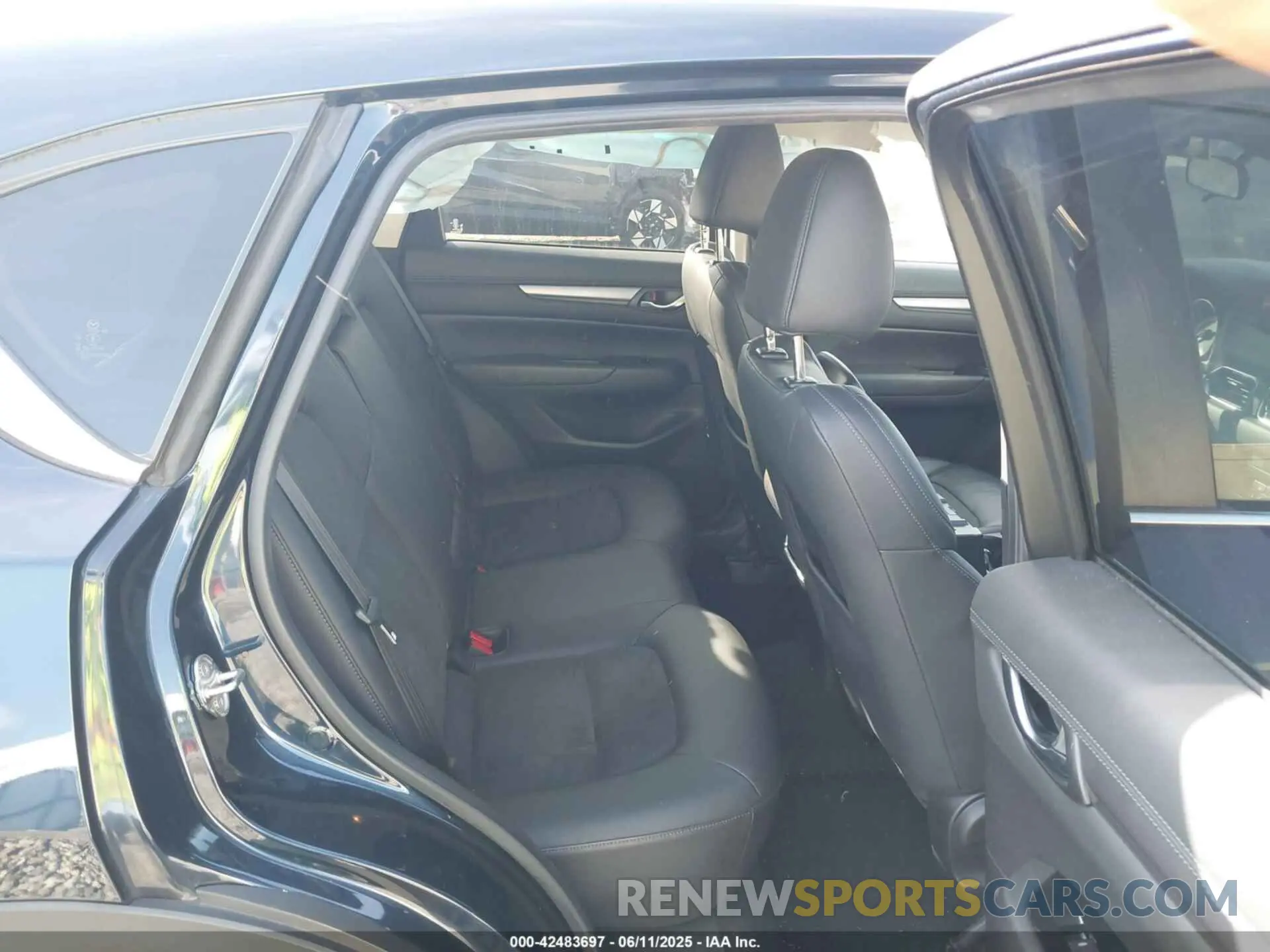 8 Photograph of a damaged car JM3KFACM7M0351223 MAZDA CX-5 2021