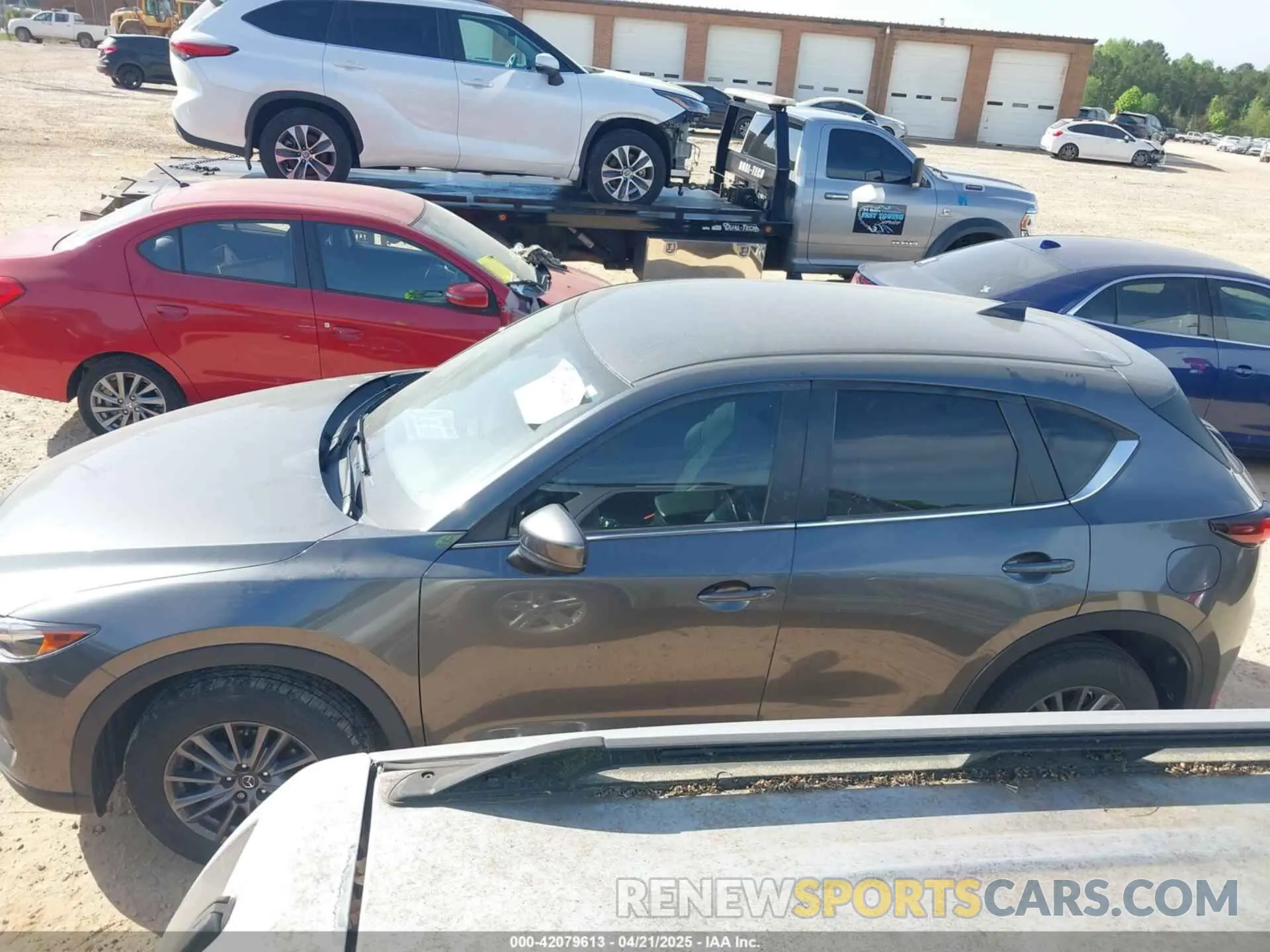 13 Photograph of a damaged car JM3KFACM9M0400664 MAZDA CX-5 2021