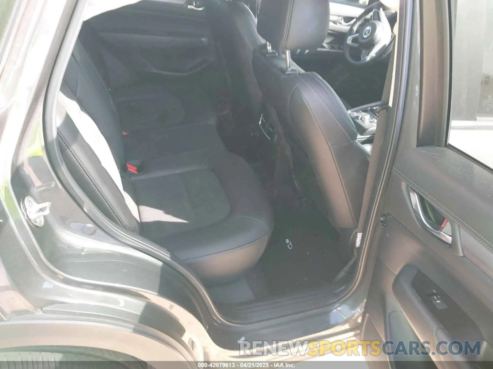 8 Photograph of a damaged car JM3KFACM9M0400664 MAZDA CX-5 2021
