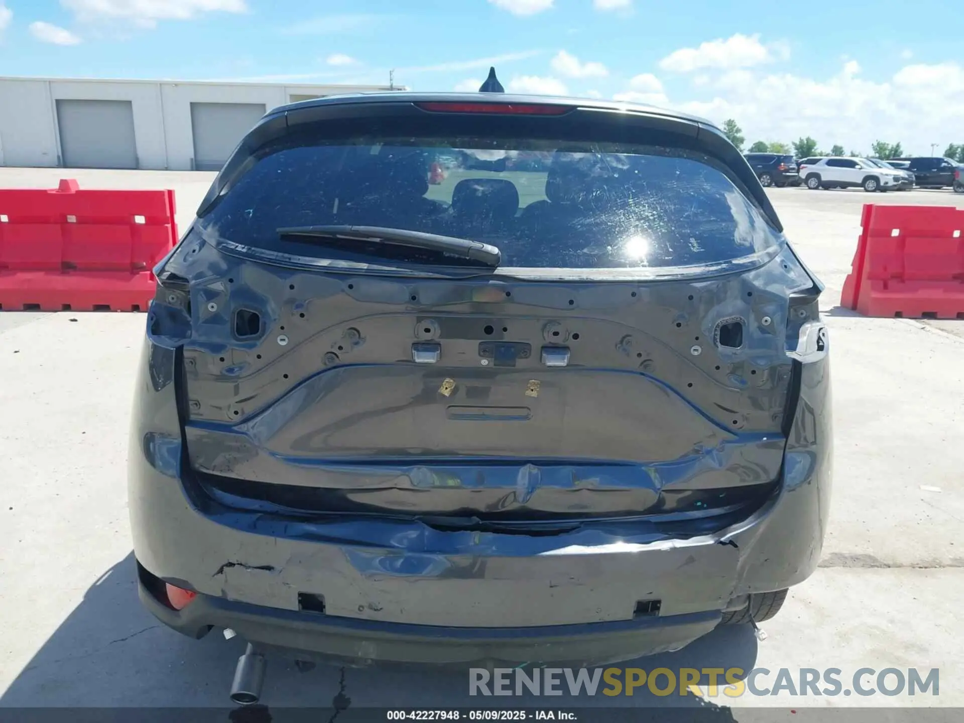 17 Photograph of a damaged car JM3KFACMXM1374733 MAZDA CX-5 2021