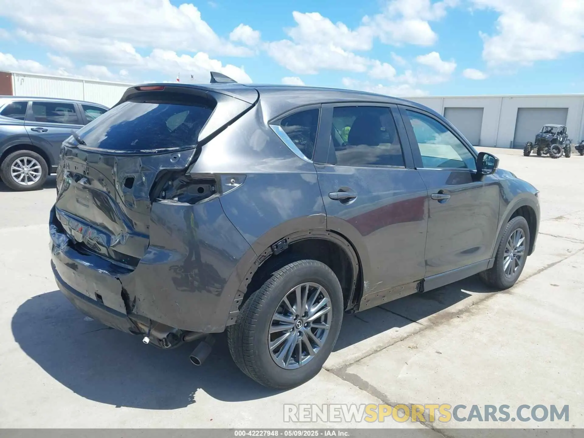 4 Photograph of a damaged car JM3KFACMXM1374733 MAZDA CX-5 2021