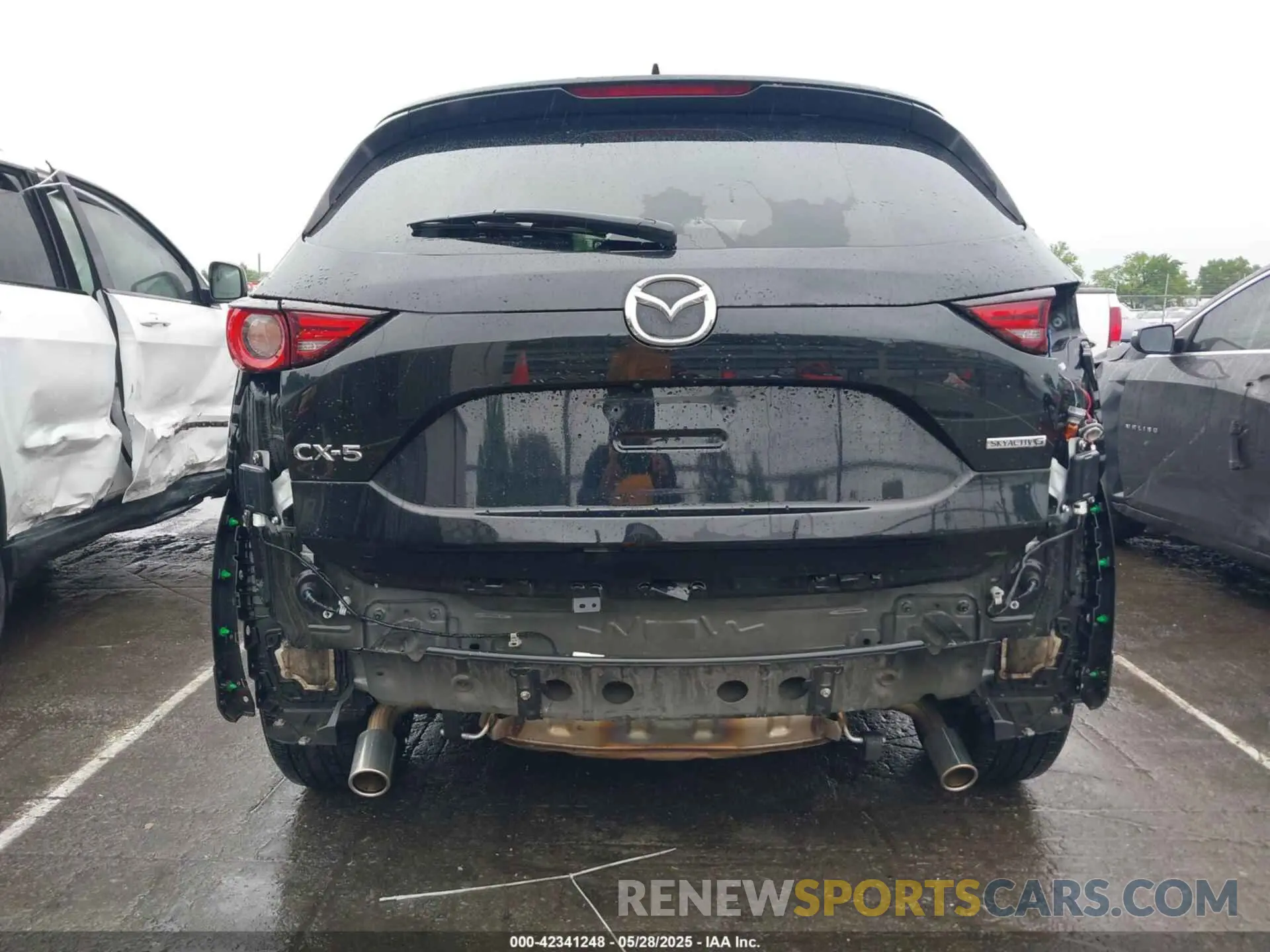 18 Photograph of a damaged car JM3KFADM1M0355170 MAZDA CX-5 2021