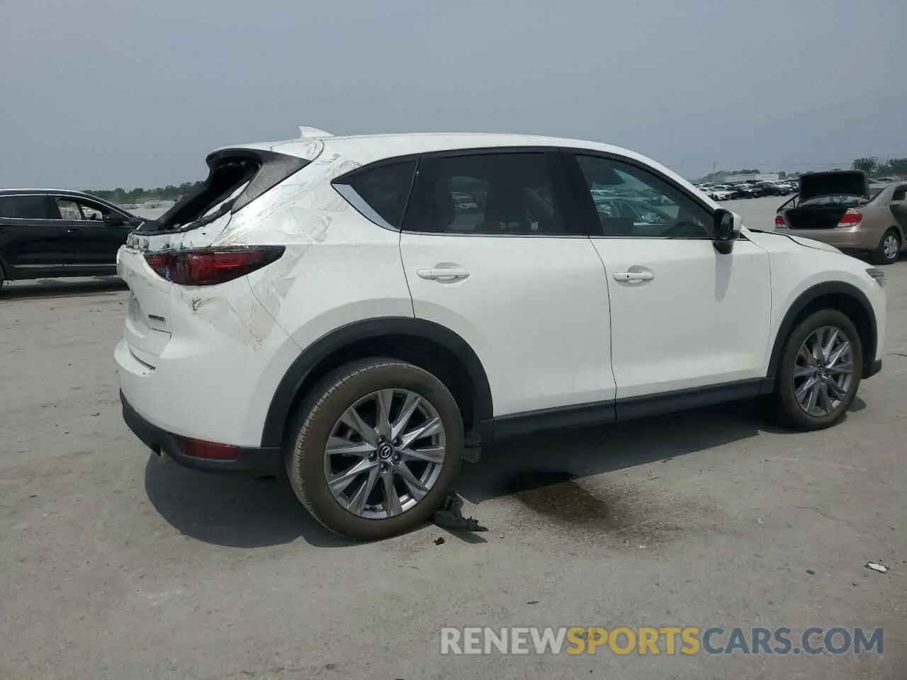 3 Photograph of a damaged car JM3KFADM2M0490481 MAZDA CX-5 2021