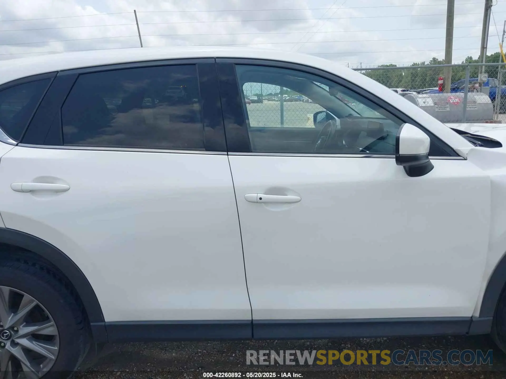 13 Photograph of a damaged car JM3KFADM2M1329879 MAZDA CX-5 2021
