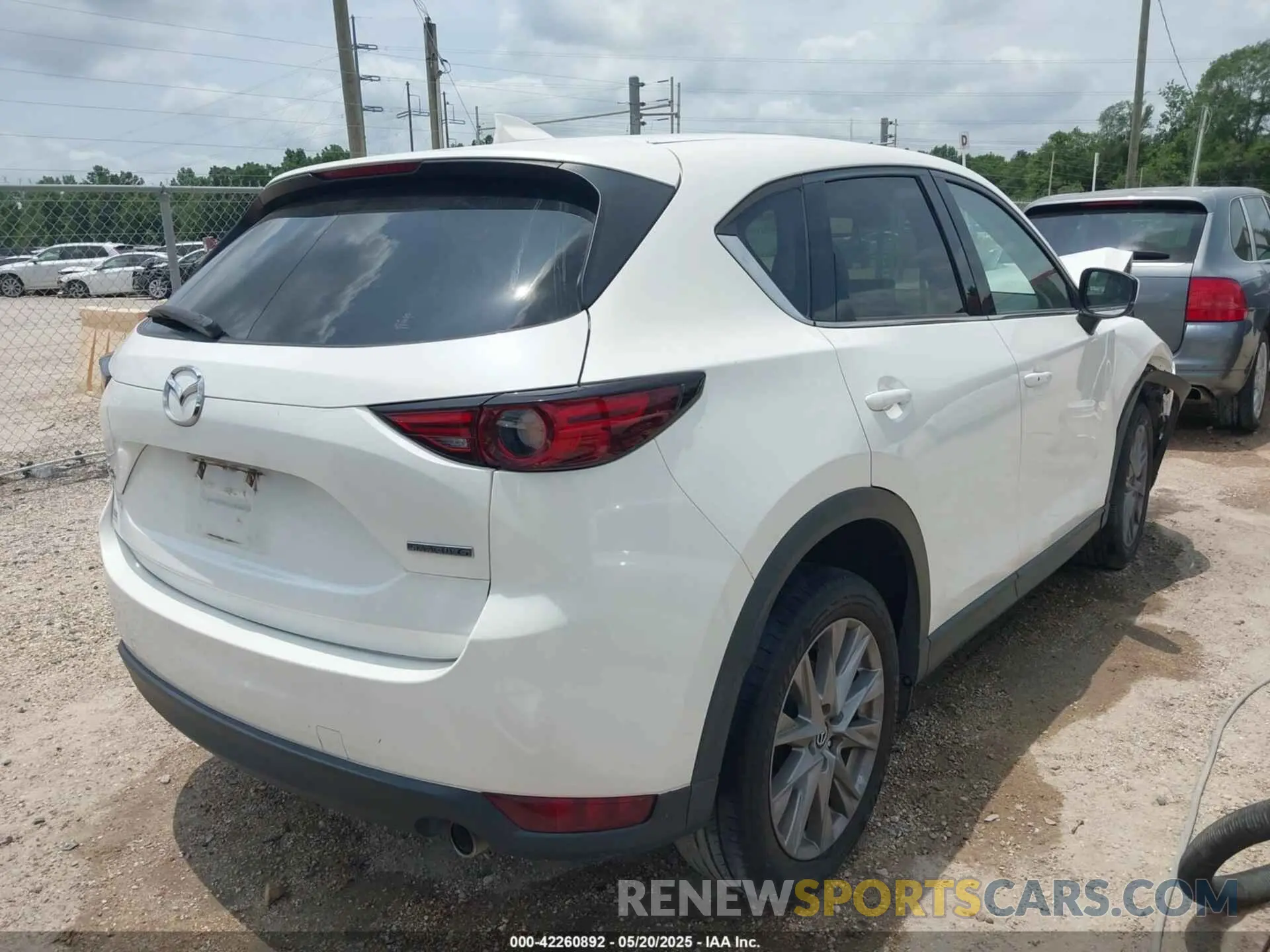 4 Photograph of a damaged car JM3KFADM2M1329879 MAZDA CX-5 2021