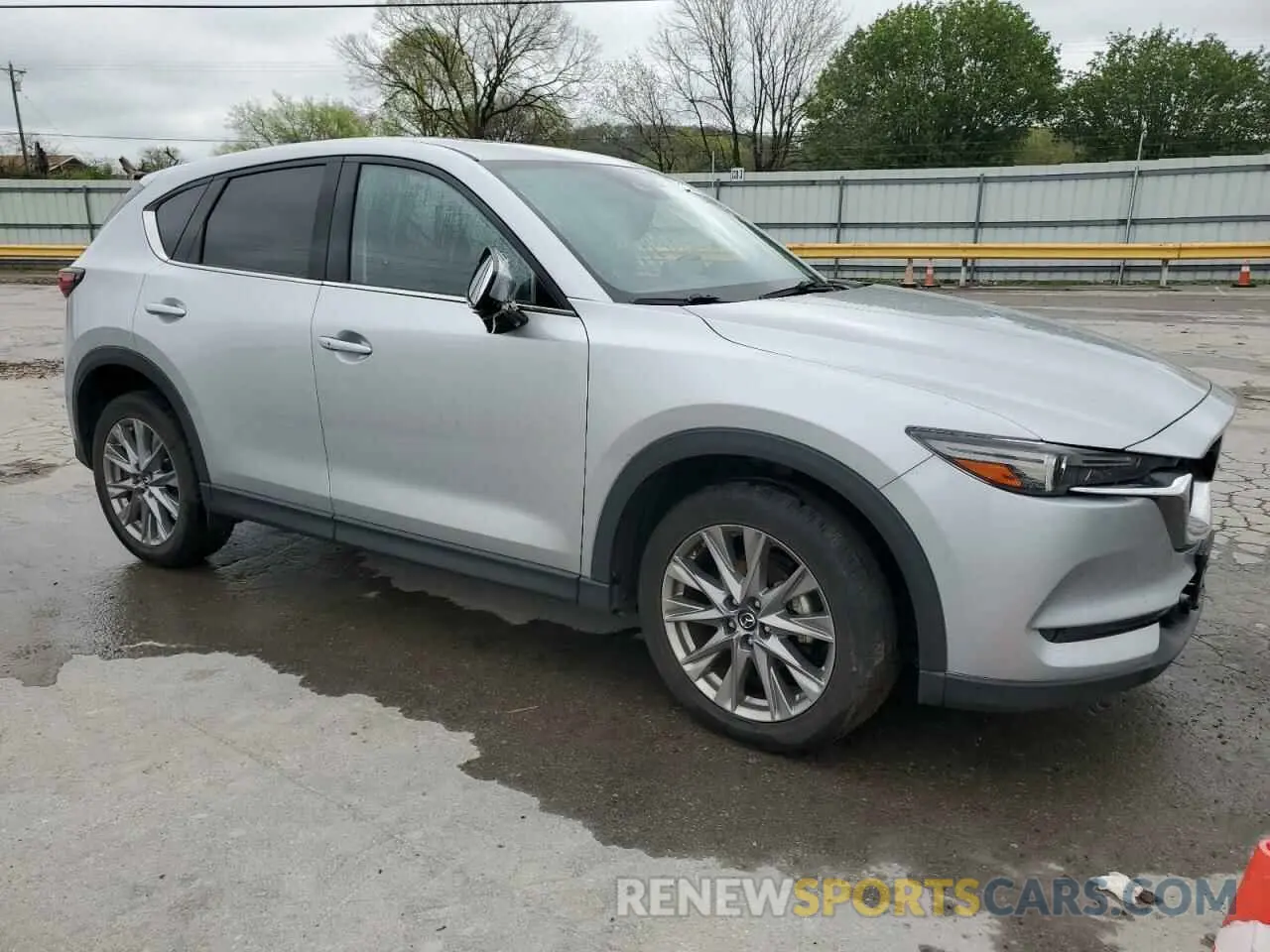 4 Photograph of a damaged car JM3KFADM5M1394807 MAZDA CX-5 2021