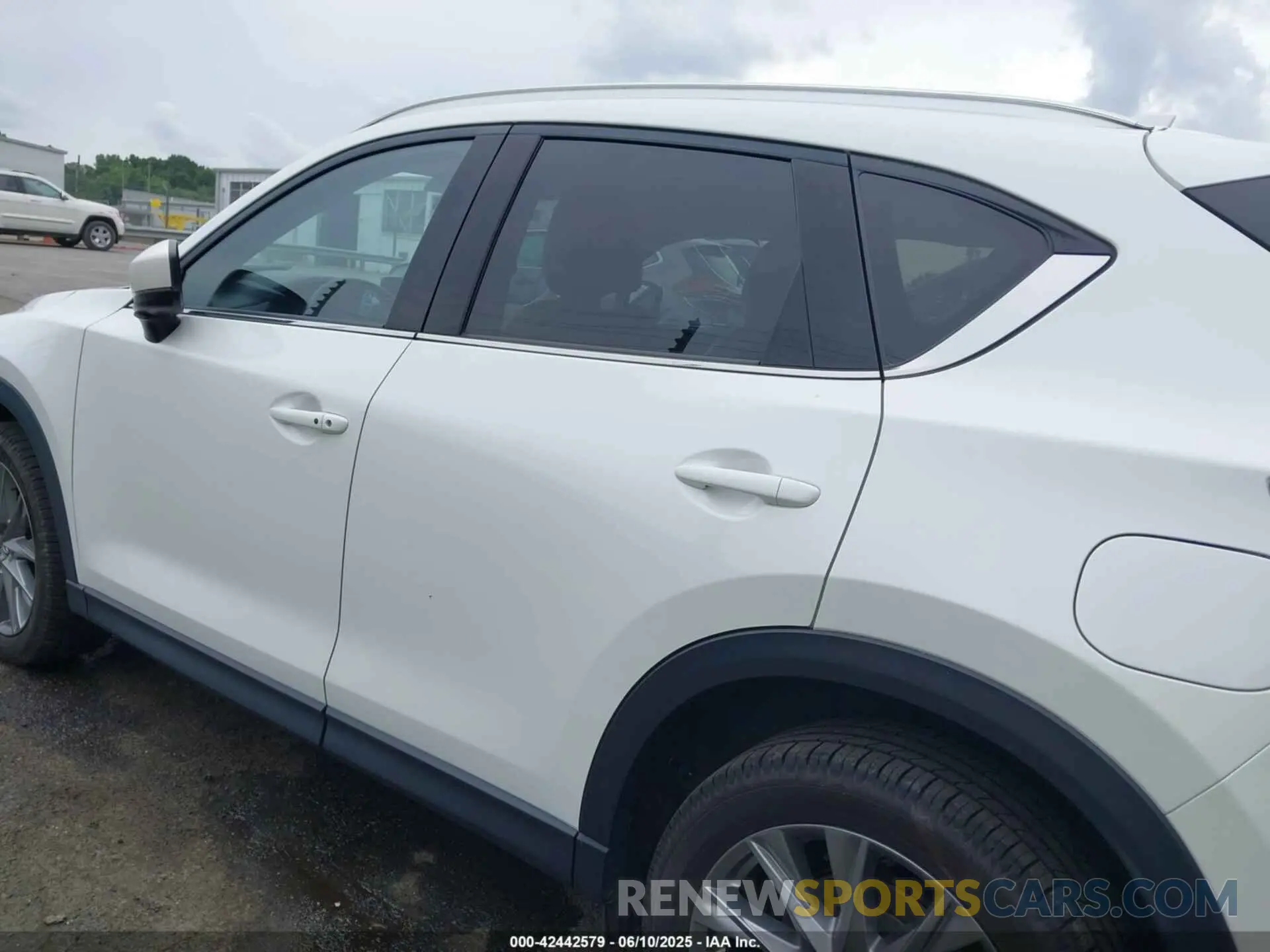 14 Photograph of a damaged car JM3KFADM7M0419356 MAZDA CX-5 2021