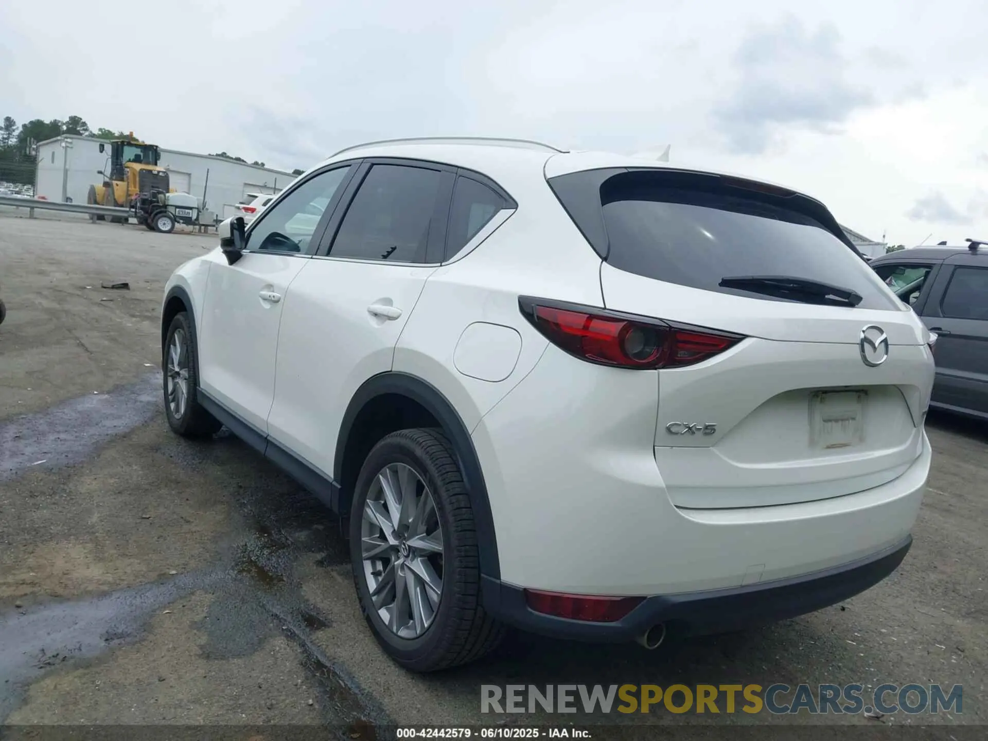 3 Photograph of a damaged car JM3KFADM7M0419356 MAZDA CX-5 2021