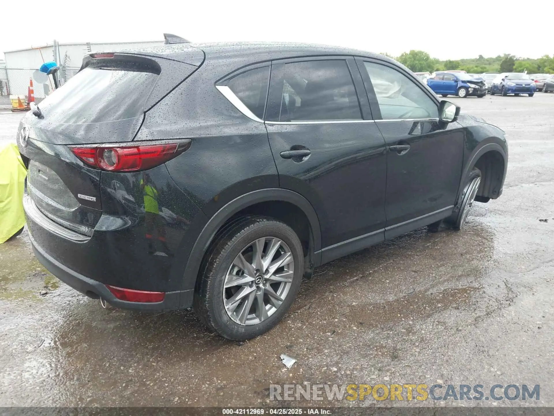 4 Photograph of a damaged car JM3KFADM7M0479475 MAZDA CX-5 2021