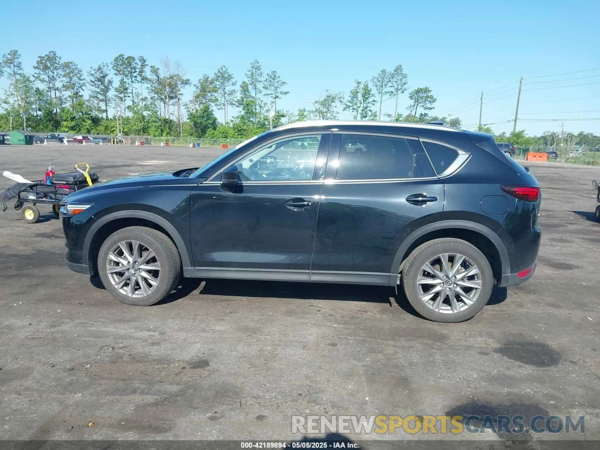 14 Photograph of a damaged car JM3KFADM8M0378204 MAZDA CX-5 2021