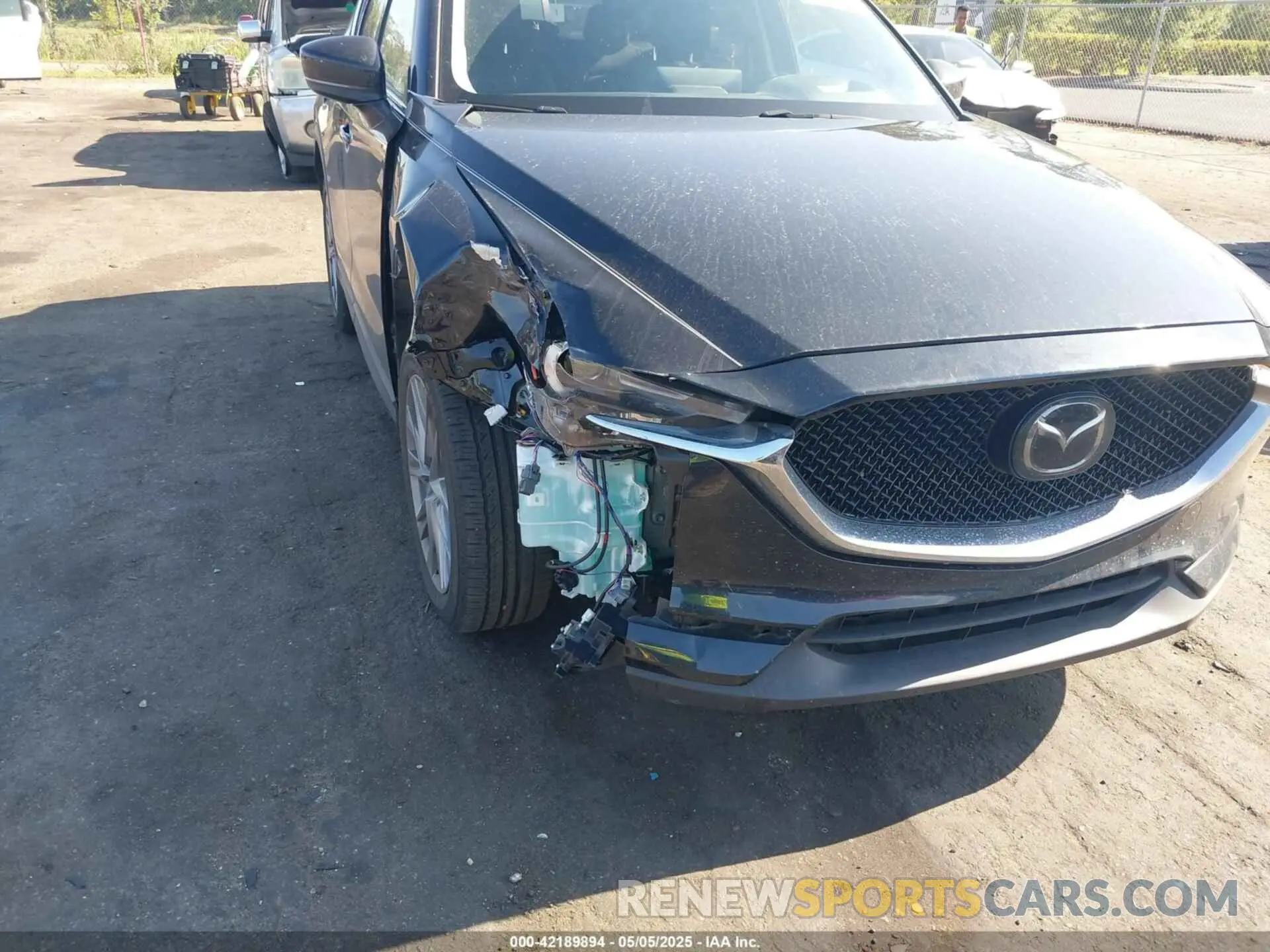 6 Photograph of a damaged car JM3KFADM8M0378204 MAZDA CX-5 2021