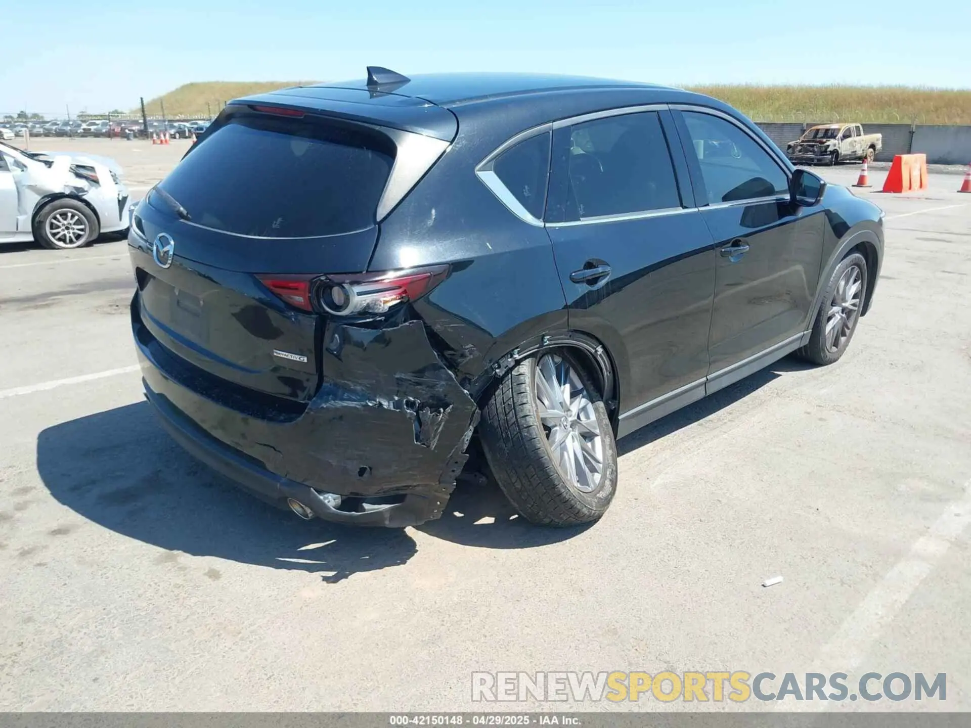 4 Photograph of a damaged car JM3KFADM8M1321527 MAZDA CX-5 2021