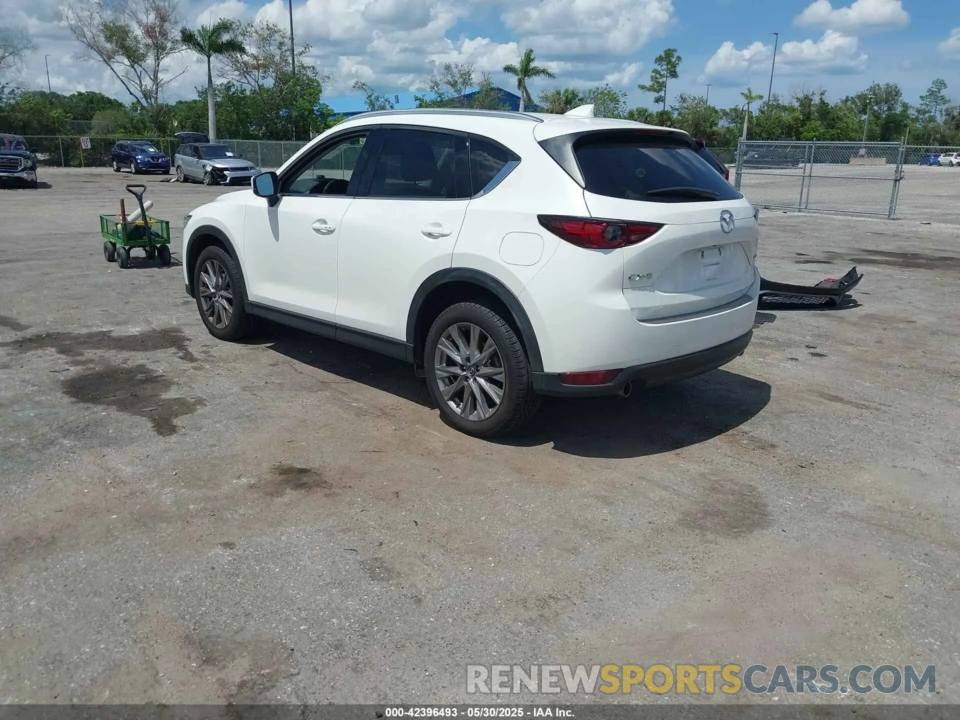3 Photograph of a damaged car JM3KFADM9M0471104 MAZDA CX-5 2021