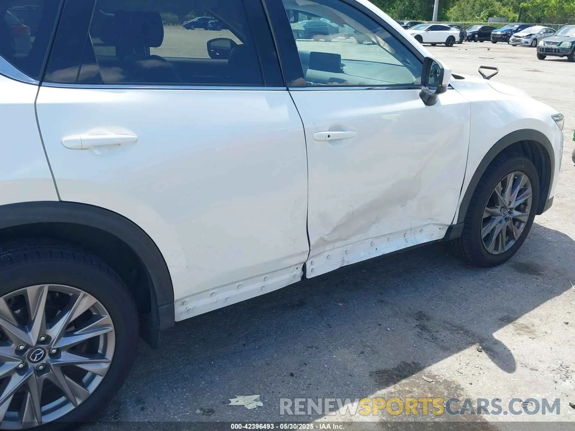 6 Photograph of a damaged car JM3KFADM9M0471104 MAZDA CX-5 2021