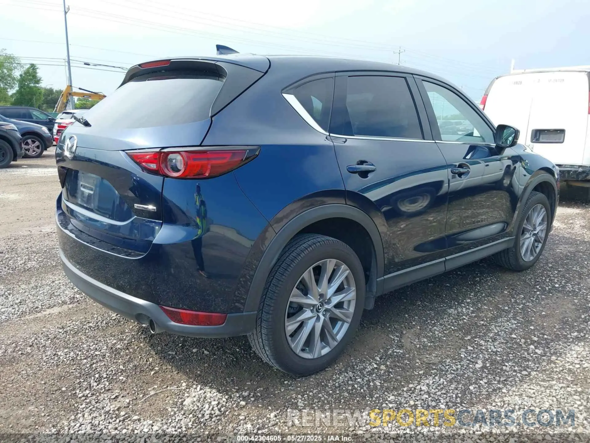 4 Photograph of a damaged car JM3KFADMXM1321545 MAZDA CX-5 2021
