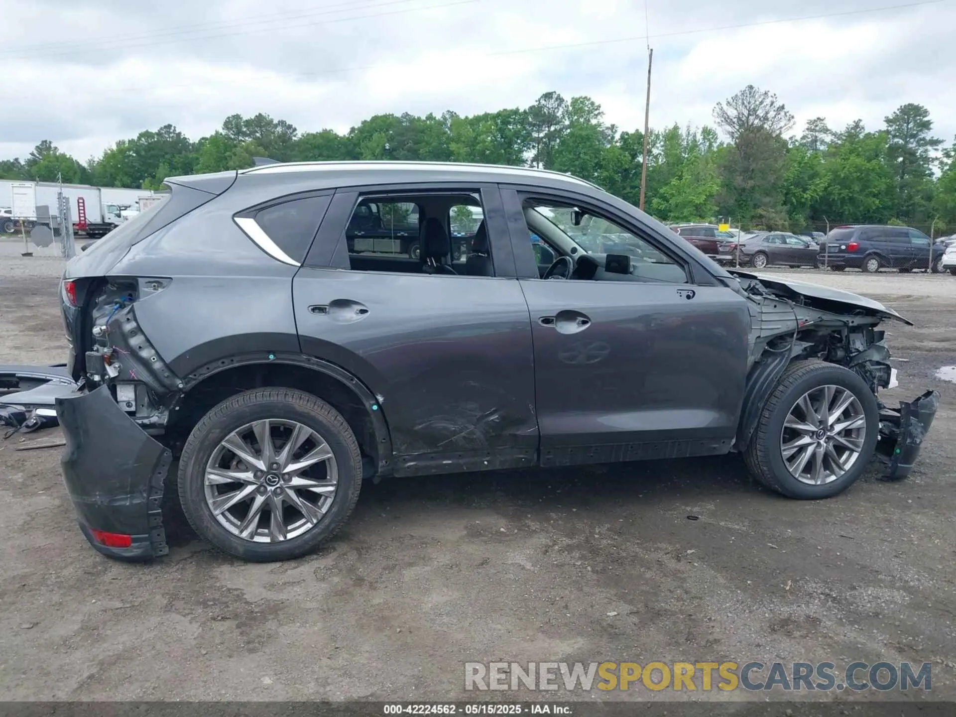14 Photograph of a damaged car JM3KFBAY0M0358011 MAZDA CX-5 2021