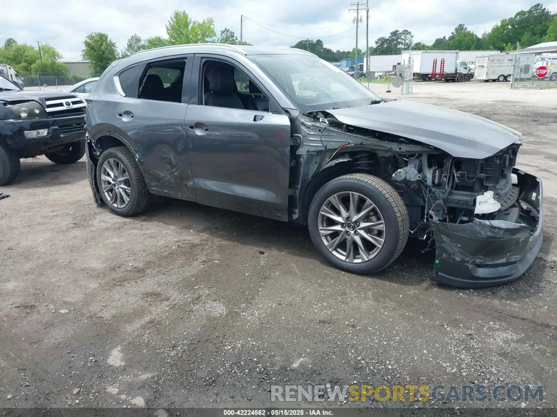 6 Photograph of a damaged car JM3KFBAY0M0358011 MAZDA CX-5 2021
