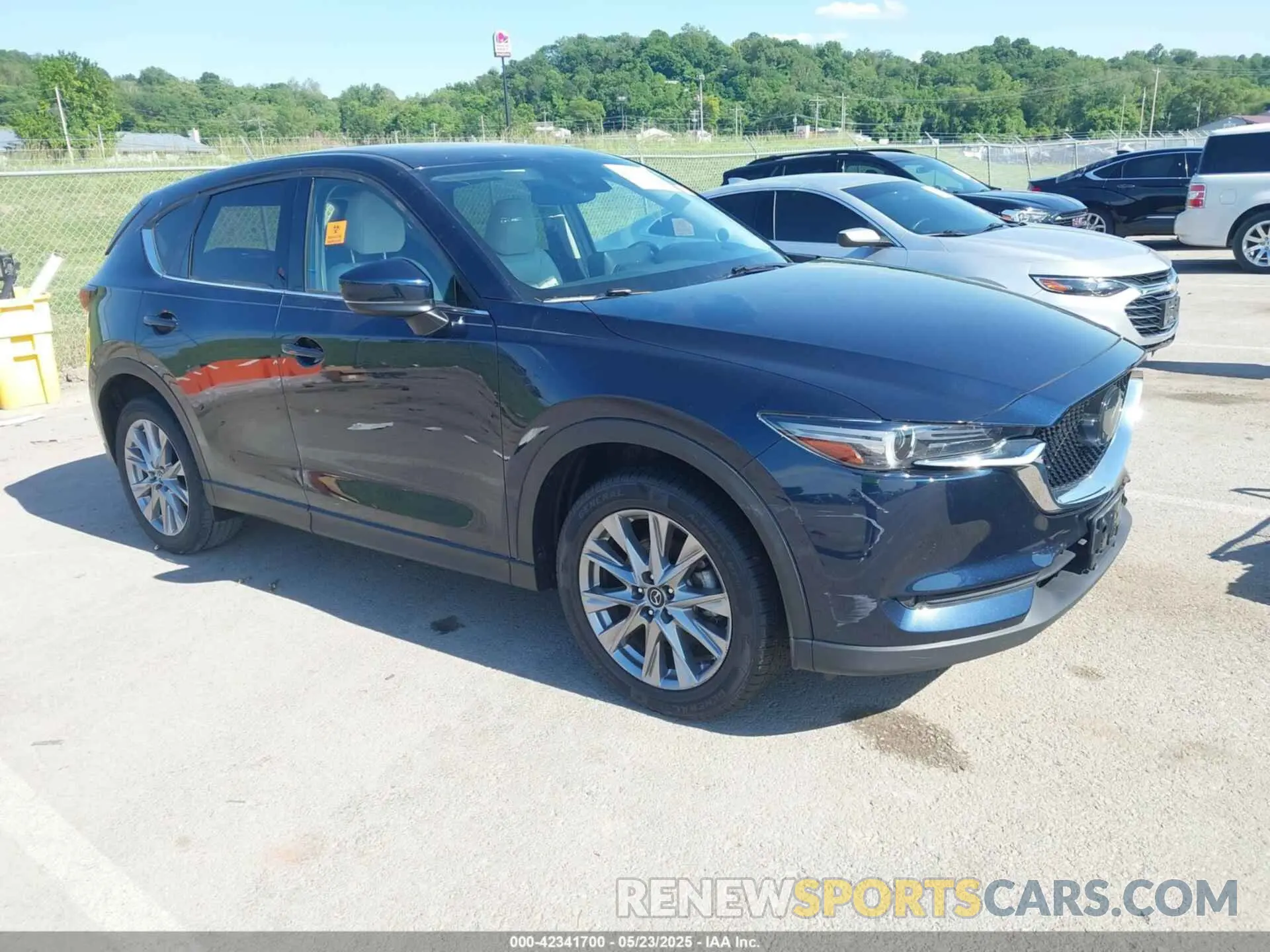 1 Photograph of a damaged car JM3KFBAY5M0425671 MAZDA CX-5 2021