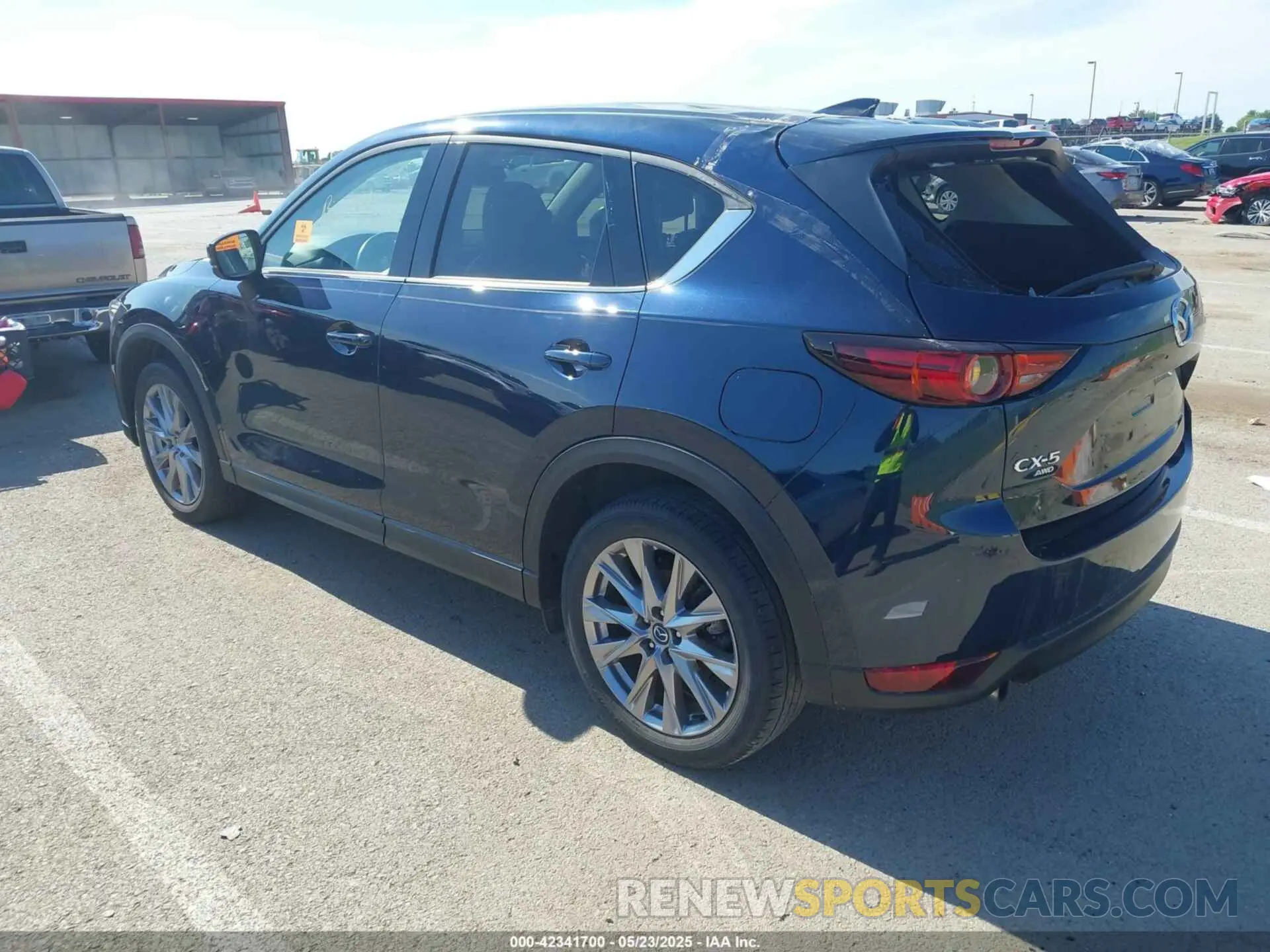 3 Photograph of a damaged car JM3KFBAY5M0425671 MAZDA CX-5 2021