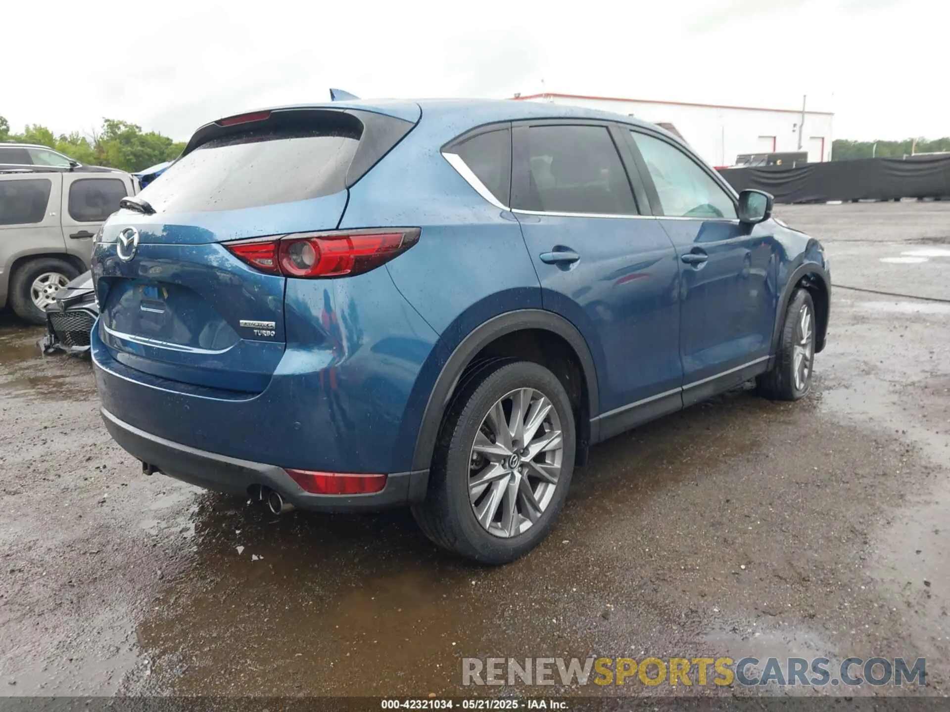 4 Photograph of a damaged car JM3KFBAYXM0301444 MAZDA CX-5 2021