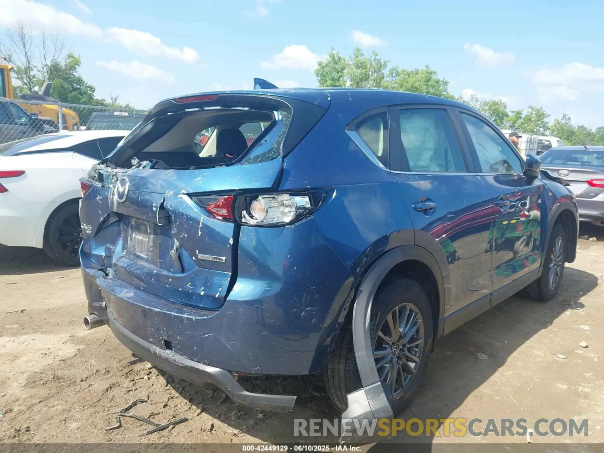 4 Photograph of a damaged car JM3KFBBMXM0417657 MAZDA CX-5 2021