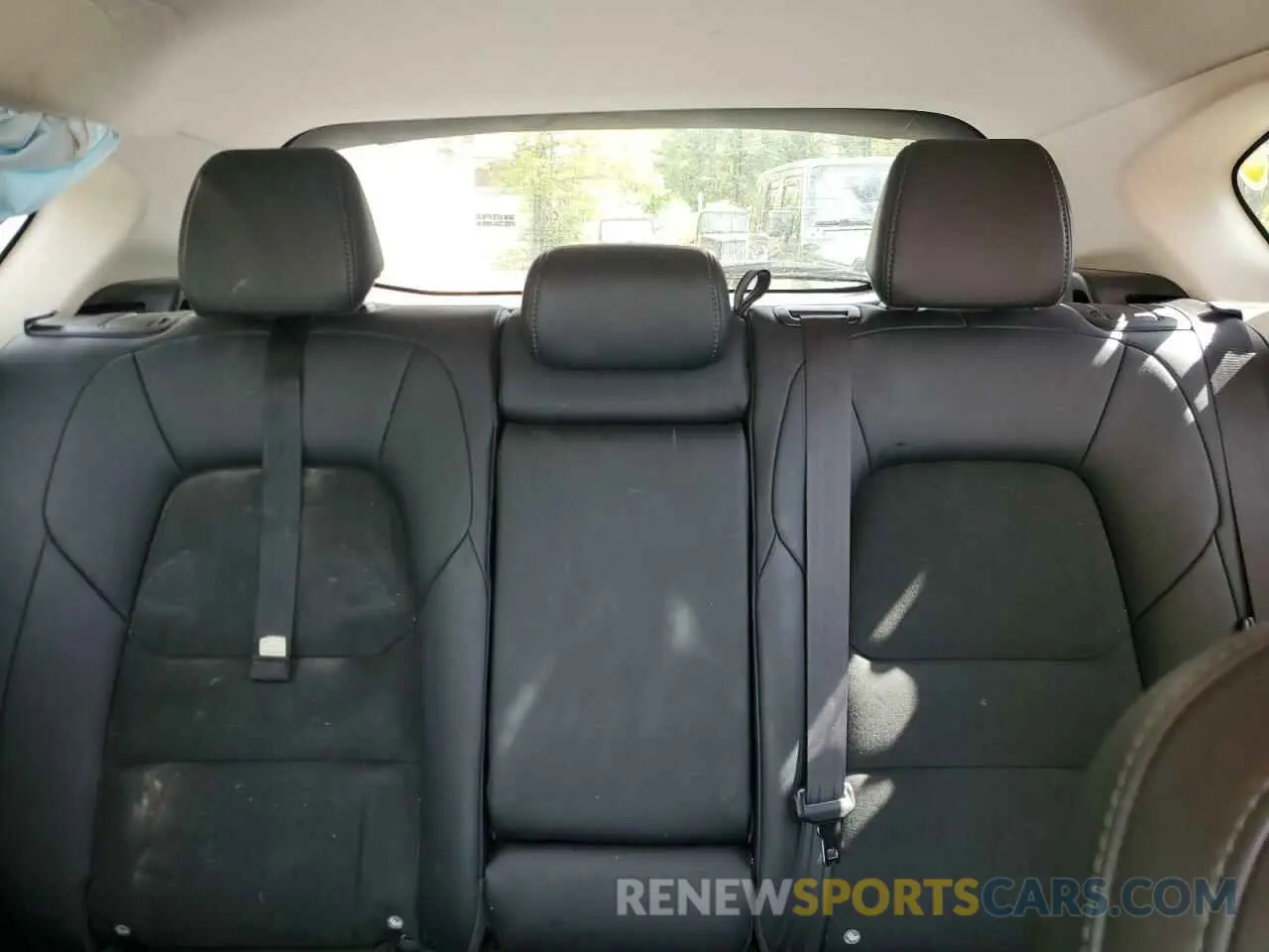 10 Photograph of a damaged car JM3KFBCM1M0343804 MAZDA CX-5 2021