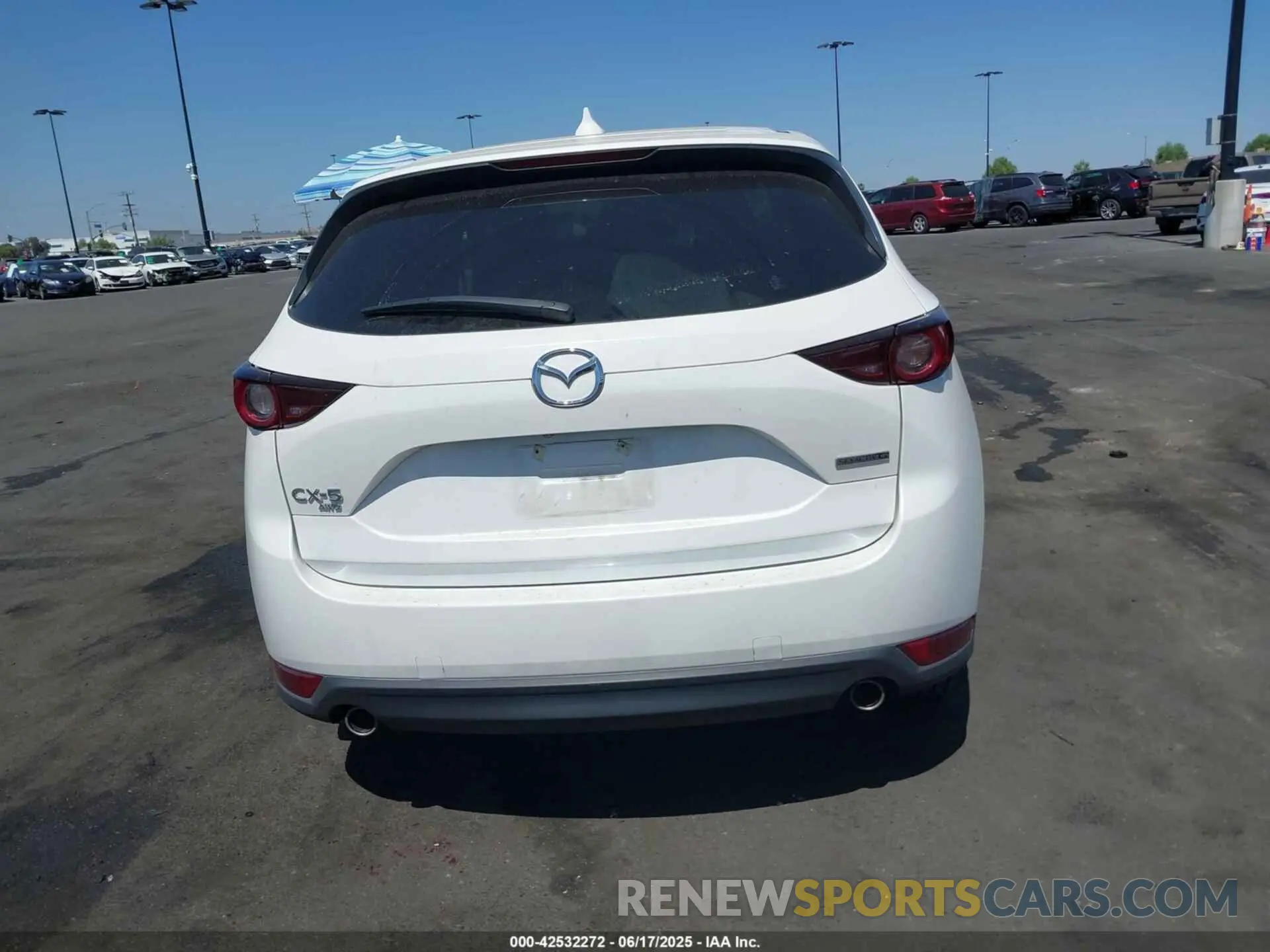 17 Photograph of a damaged car JM3KFBCM2M0487832 MAZDA CX-5 2021