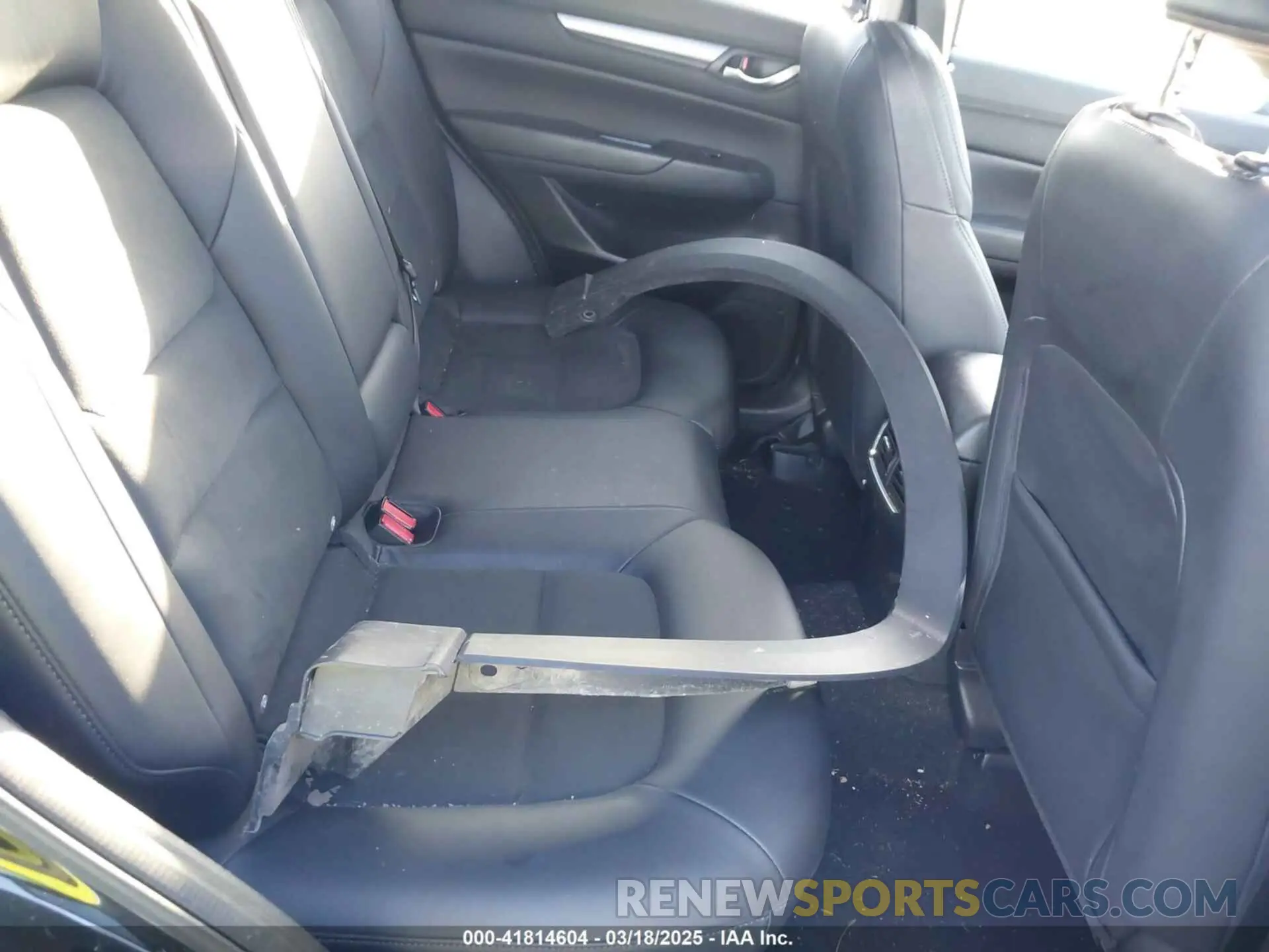 8 Photograph of a damaged car JM3KFBCM2M1303063 MAZDA CX-5 2021