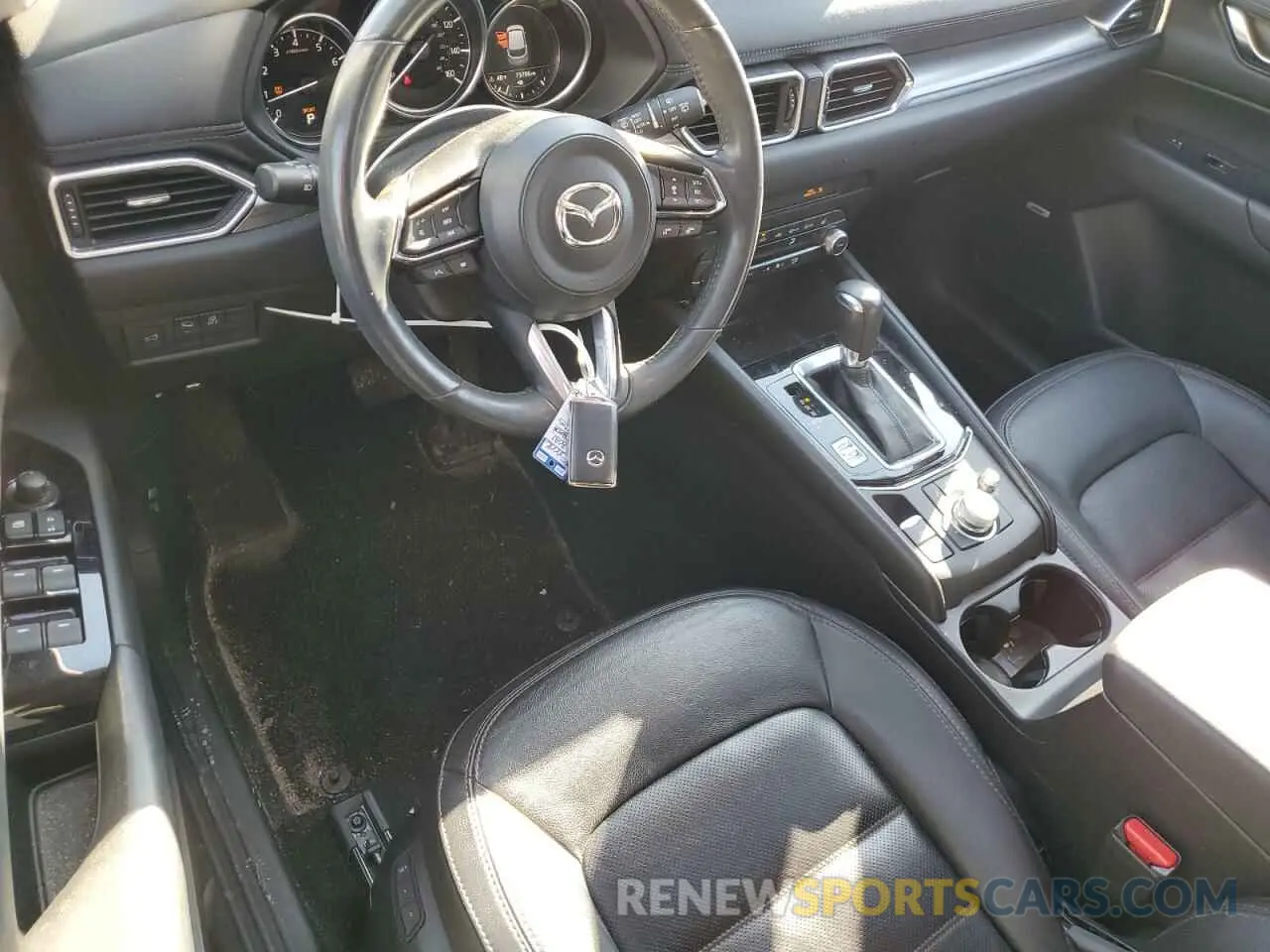 8 Photograph of a damaged car JM3KFBCM3M0389750 MAZDA CX-5 2021
