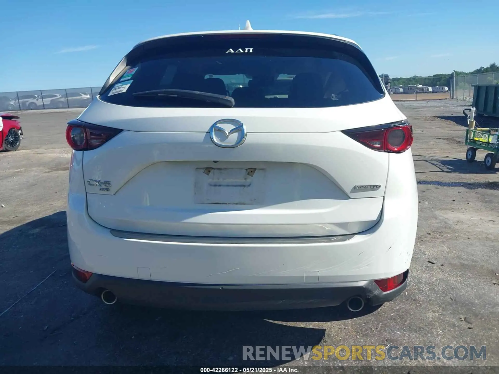 17 Photograph of a damaged car JM3KFBCM9M1440680 MAZDA CX-5 2021