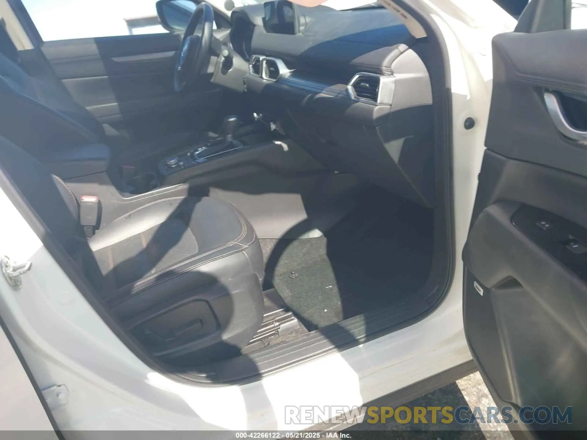 5 Photograph of a damaged car JM3KFBCM9M1440680 MAZDA CX-5 2021