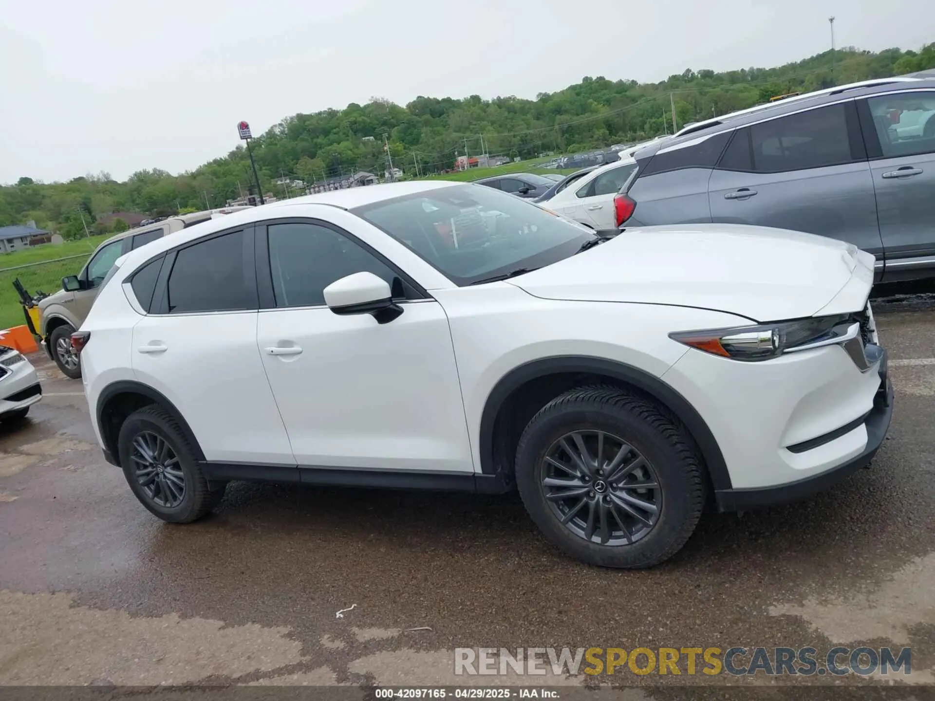 13 Photograph of a damaged car JM3KFBCMXM0398249 MAZDA CX-5 2021