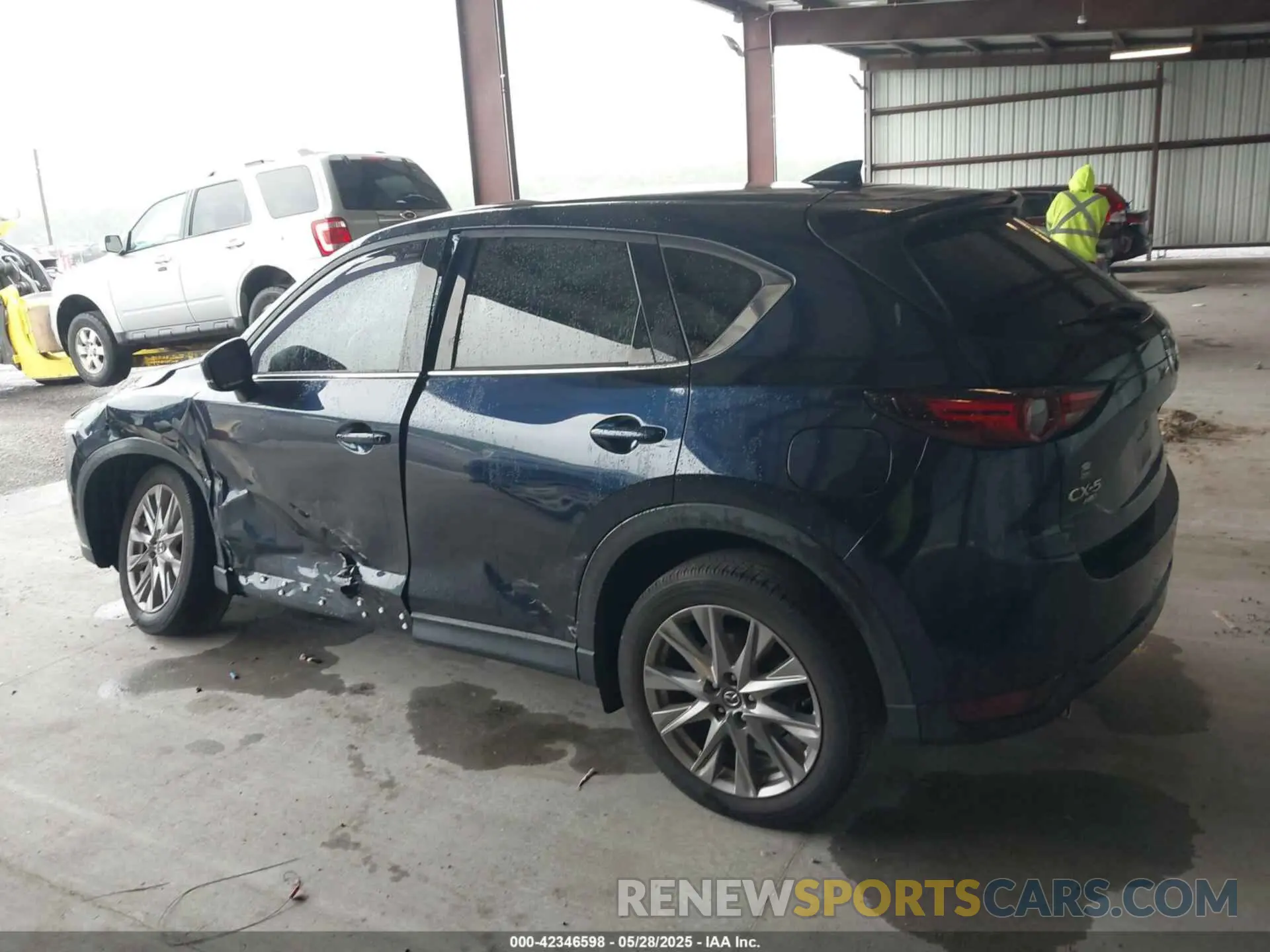 14 Photograph of a damaged car JM3KFBDM0M1368055 MAZDA CX-5 2021