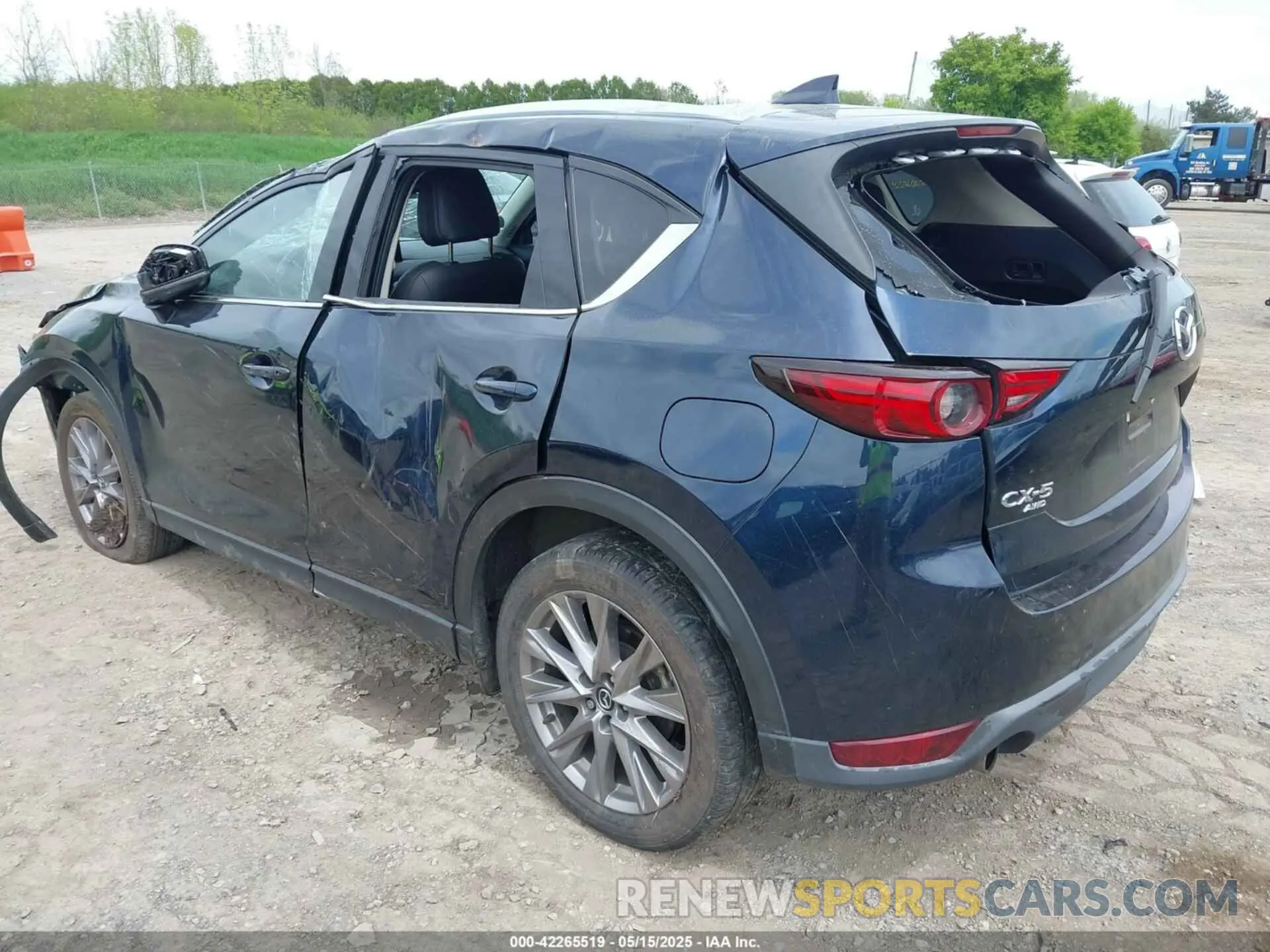 3 Photograph of a damaged car JM3KFBDM1M1380490 MAZDA CX-5 2021