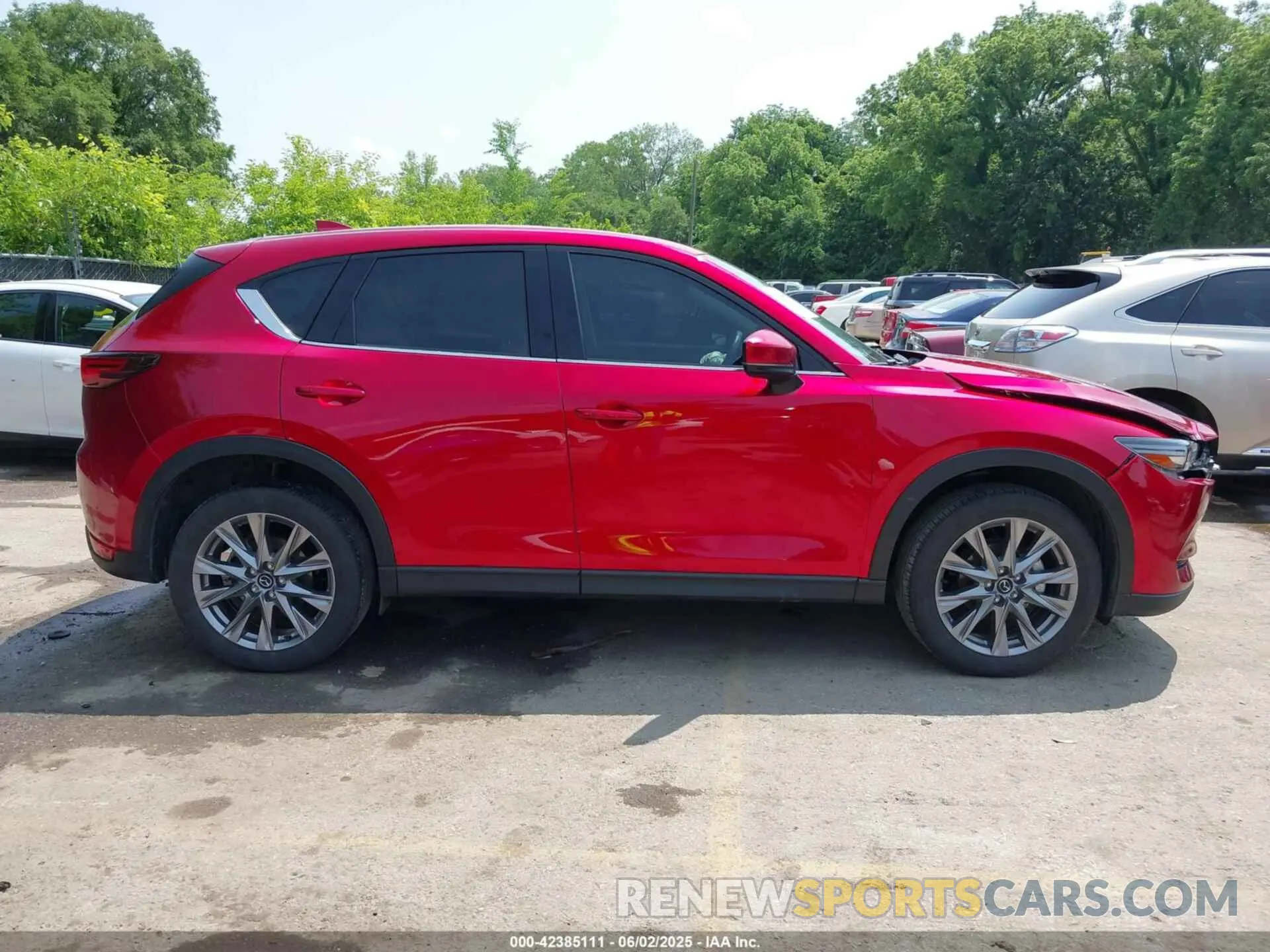 13 Photograph of a damaged car JM3KFBDM2M0483018 MAZDA CX-5 2021