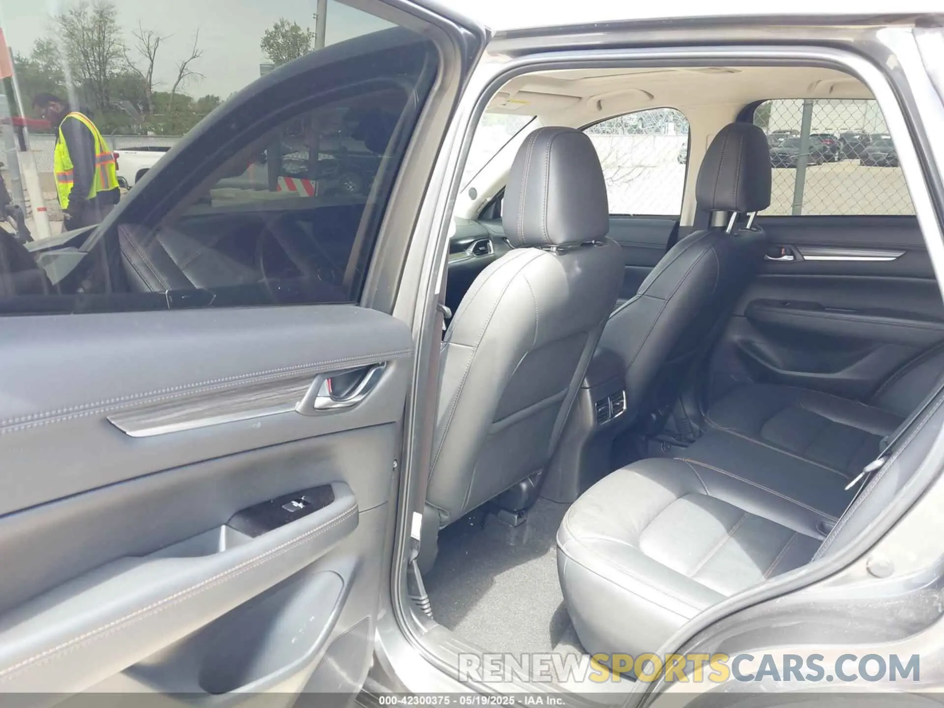 8 Photograph of a damaged car JM3KFBDM3M1393452 MAZDA CX-5 2021