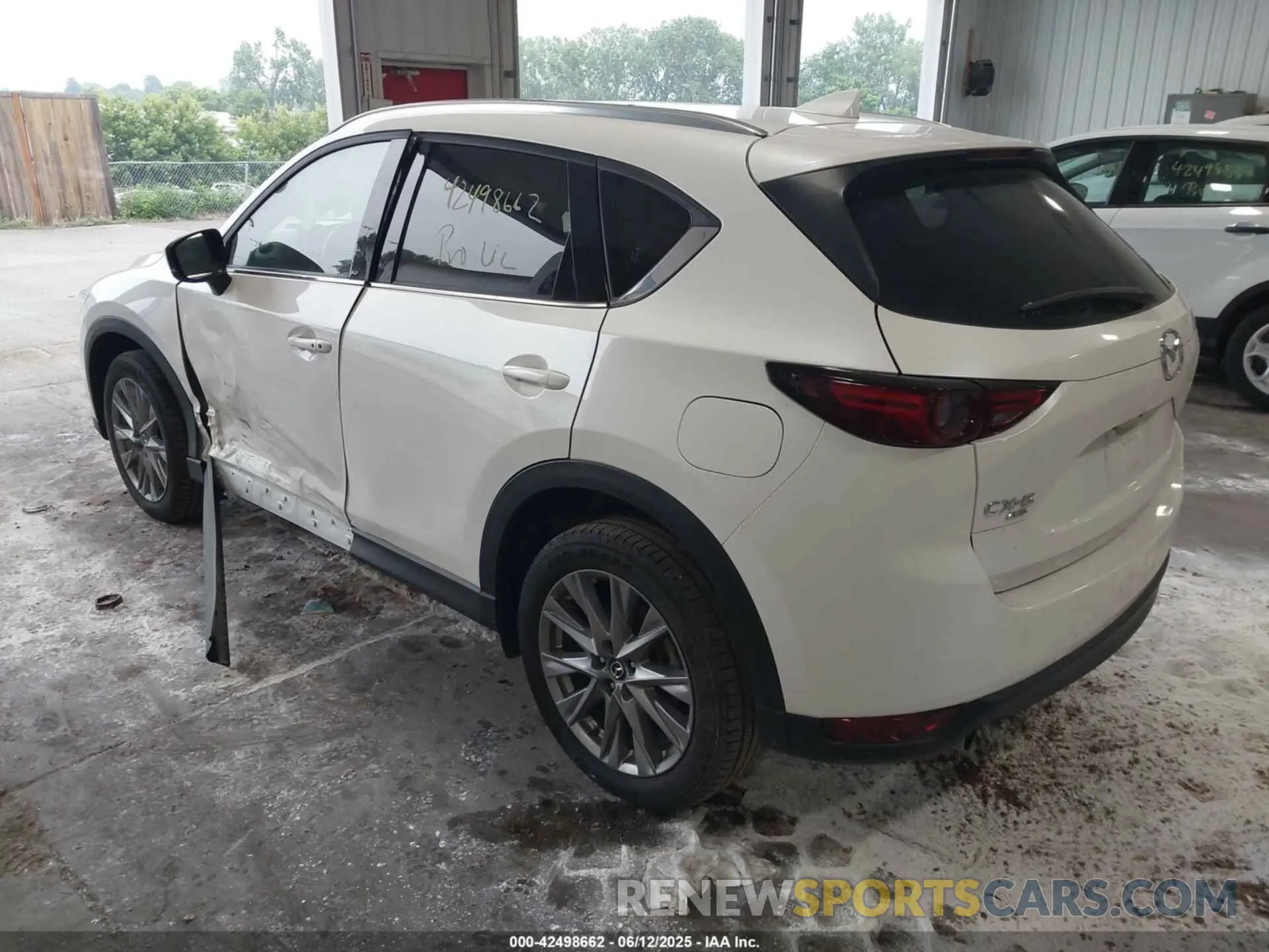 3 Photograph of a damaged car JM3KFBDM4M0425878 MAZDA CX-5 2021
