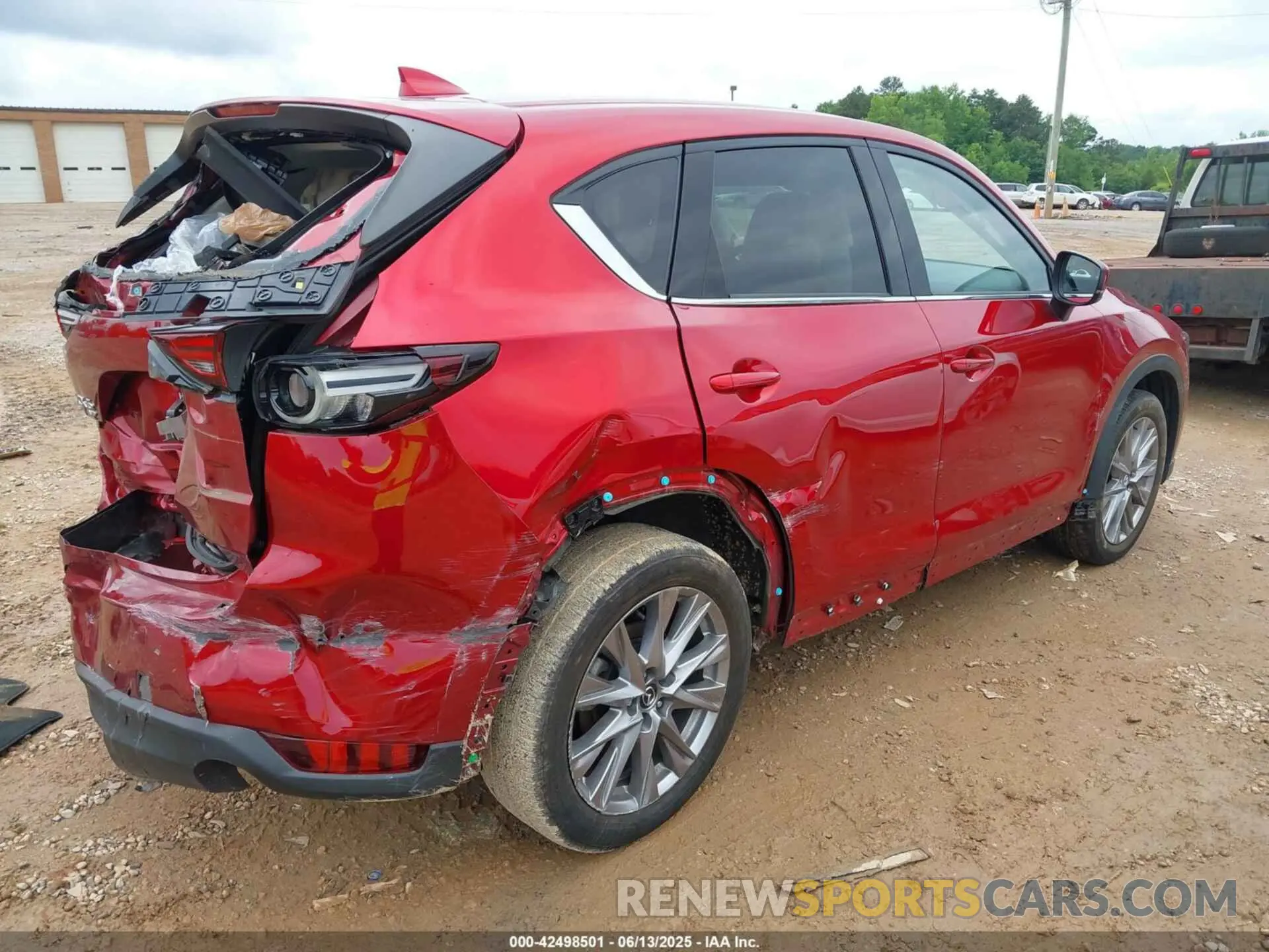 4 Photograph of a damaged car JM3KFBDM4M1429357 MAZDA CX-5 2021