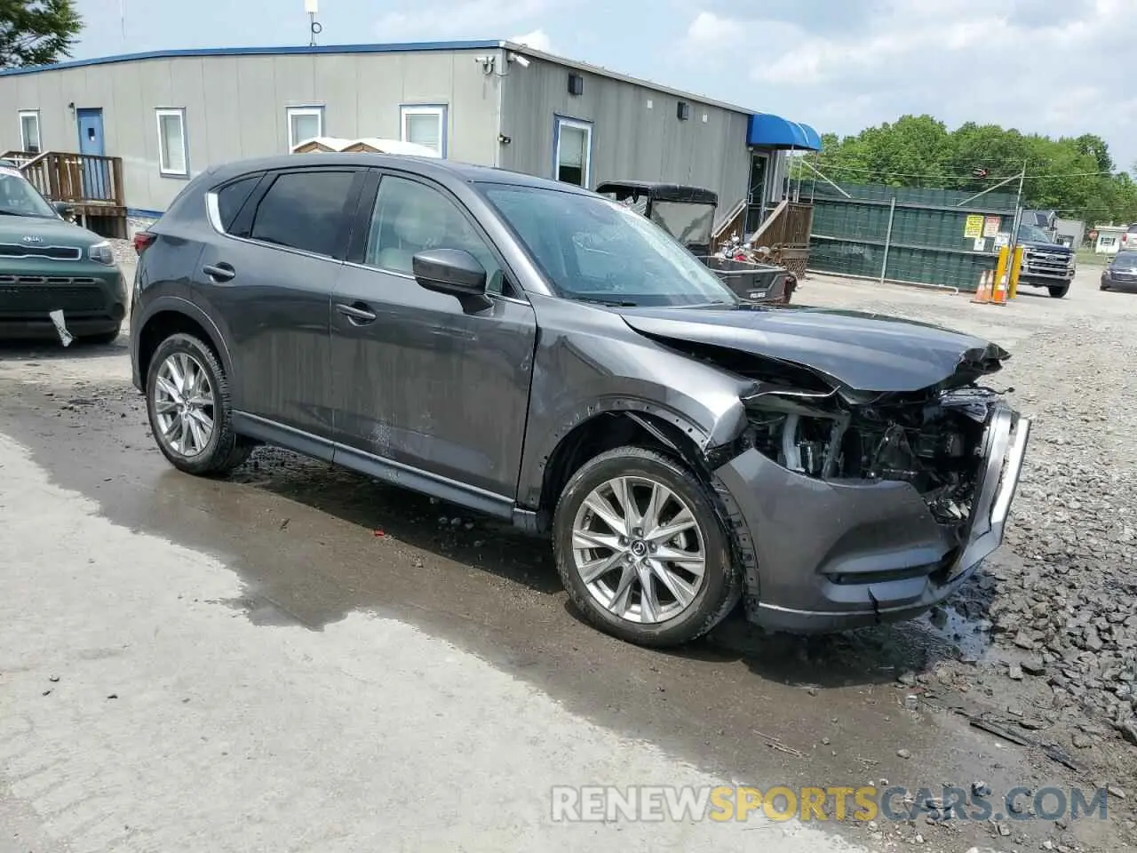 4 Photograph of a damaged car JM3KFBDM5M1496078 MAZDA CX-5 2021