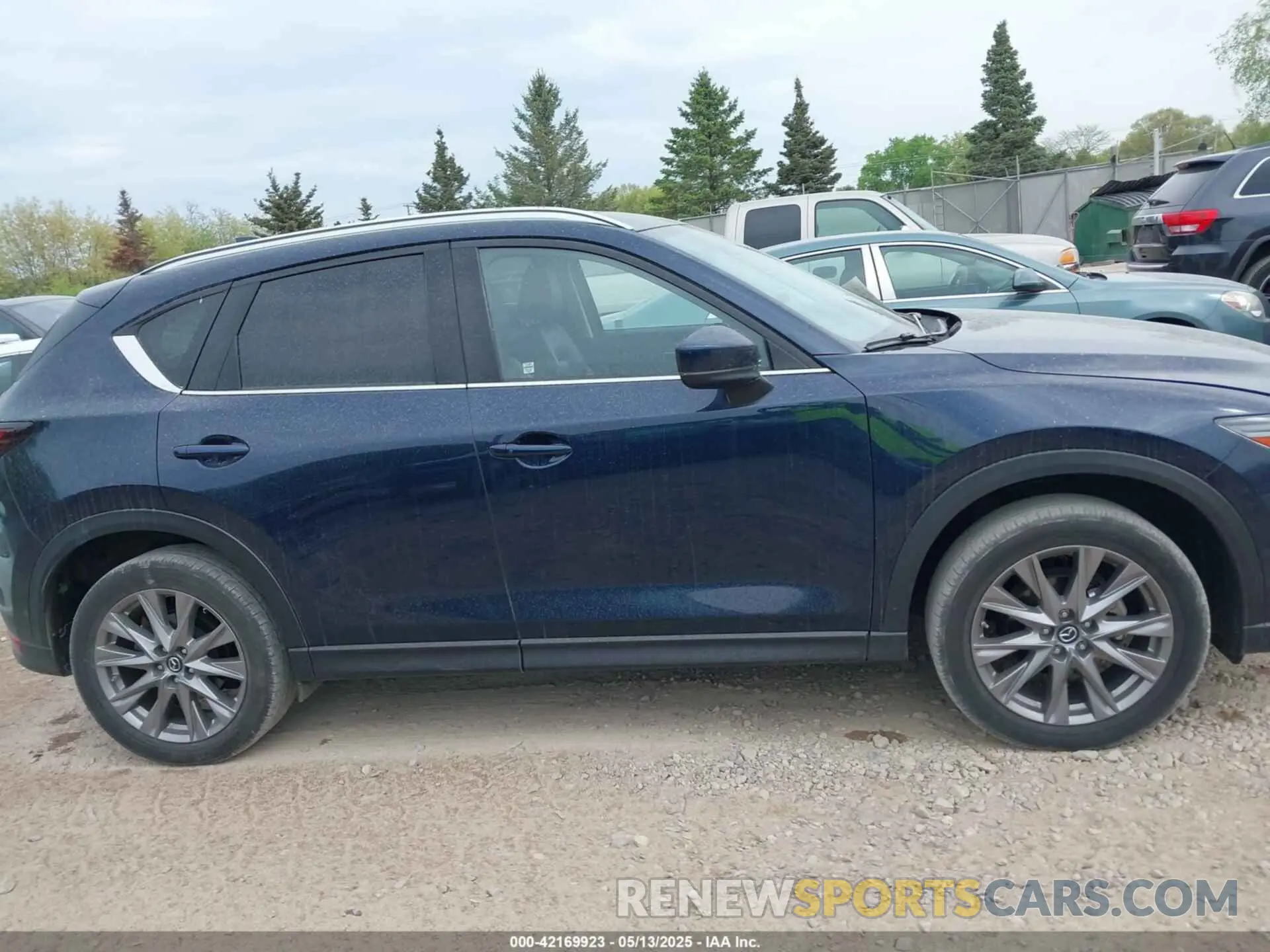 13 Photograph of a damaged car JM3KFBDM6M0413327 MAZDA CX-5 2021
