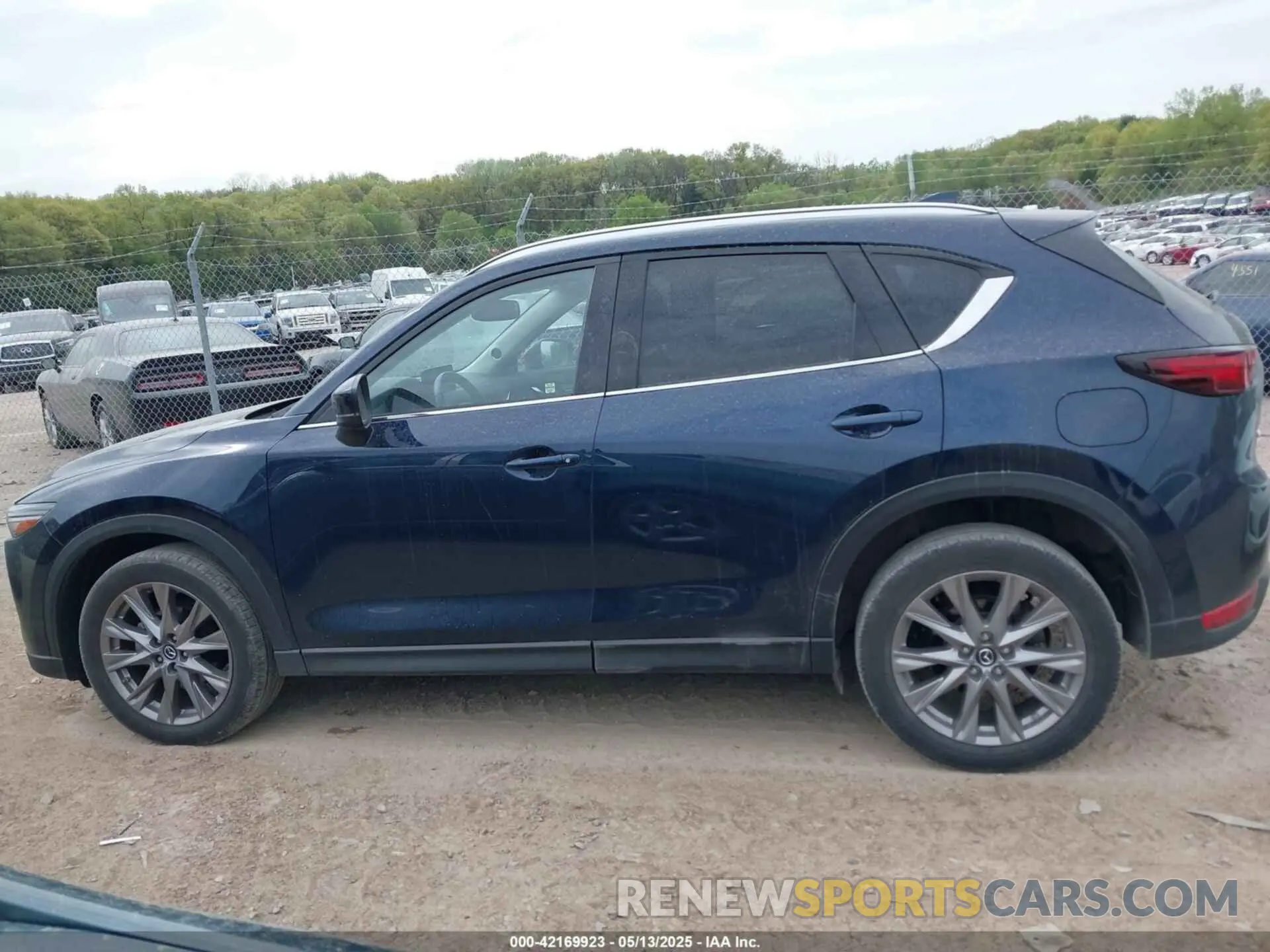 14 Photograph of a damaged car JM3KFBDM6M0413327 MAZDA CX-5 2021
