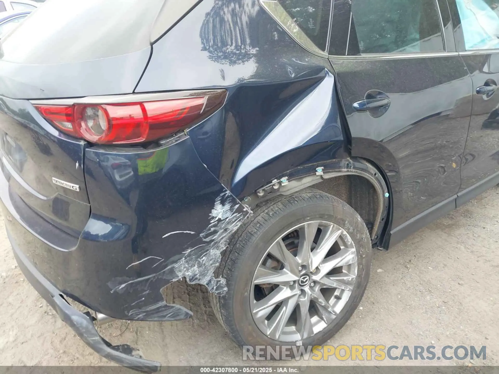 6 Photograph of a damaged car JM3KFBDM6M1300584 MAZDA CX-5 2021